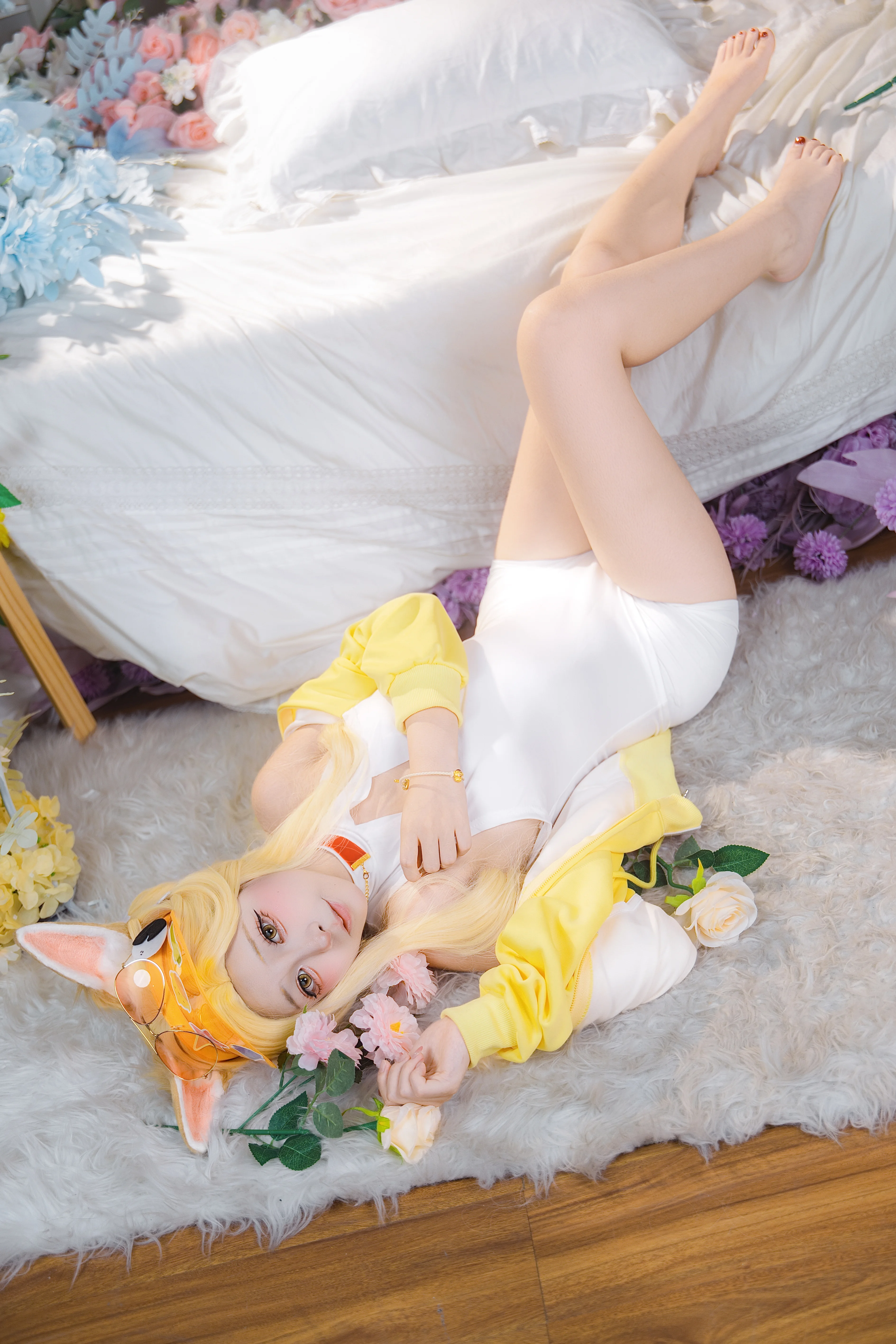 [Seia Yurizono cosplay] Sunshine and Fluff in Blue Archive - Image 4