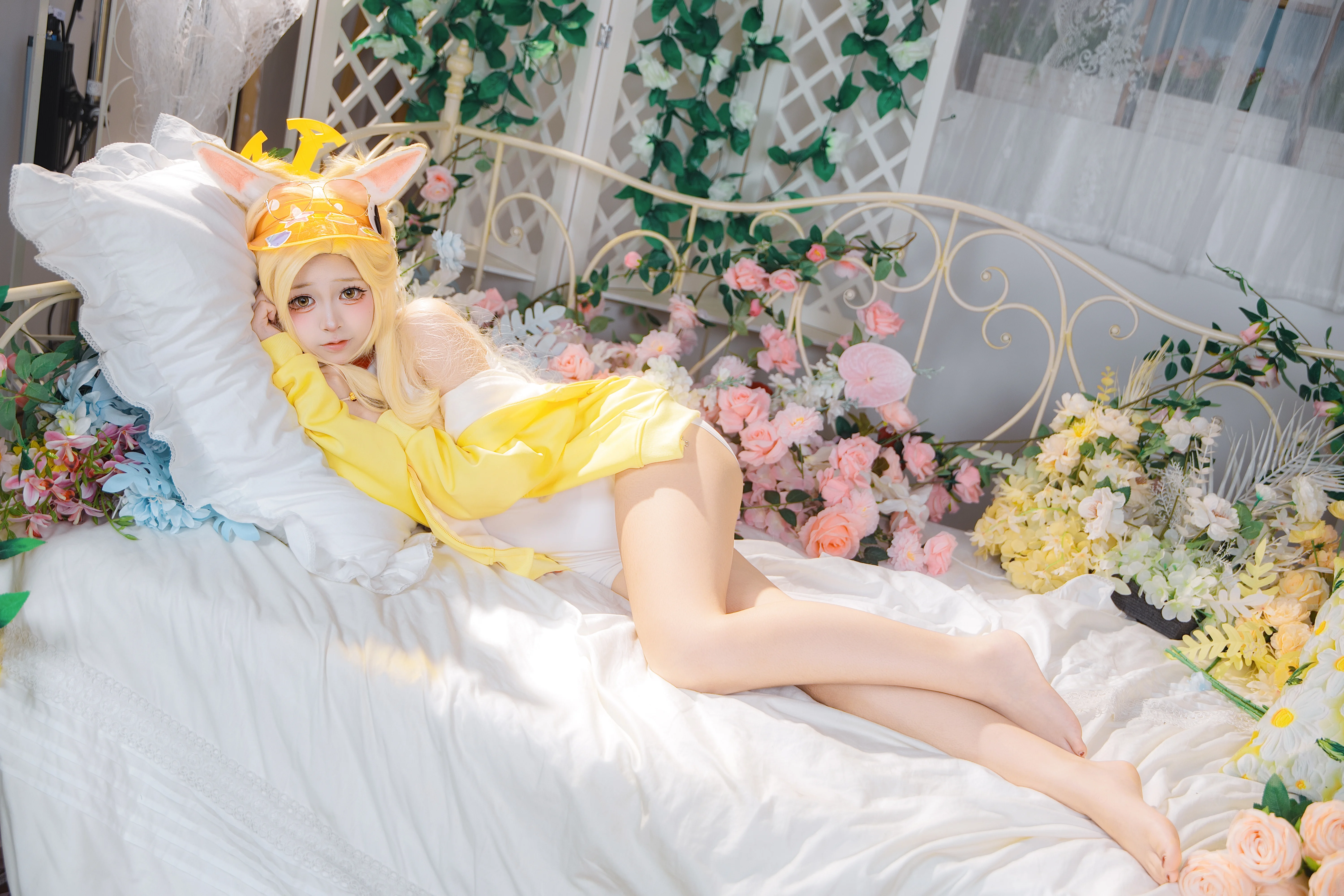 [Seia Yurizono cosplay] Sunshine and Fluff in Blue Archive
