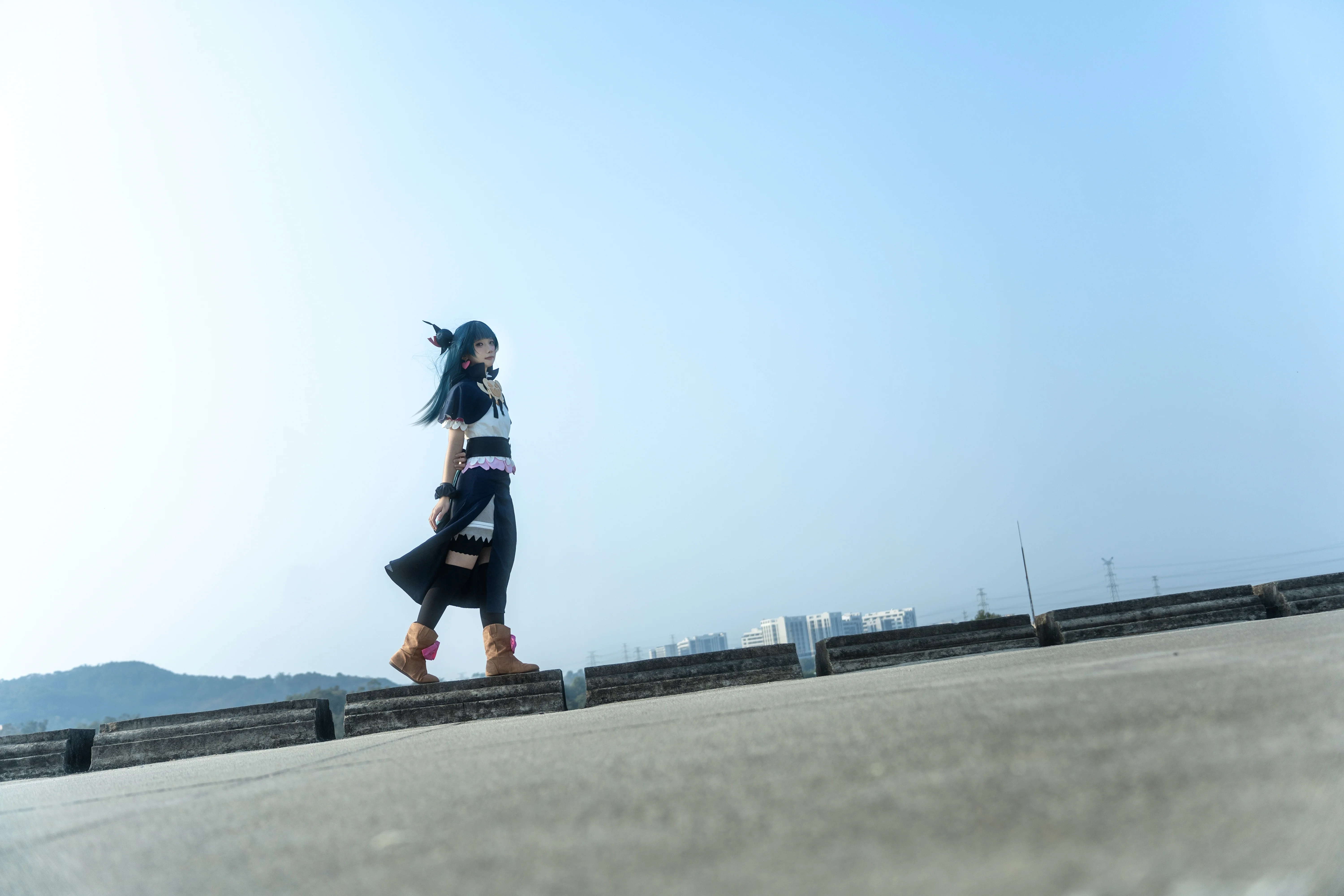 【津島善子コスプレ】秋風ダムのほとりの堕天使ヨハネ、「幻日のヨハネ」コスプレ写真共有