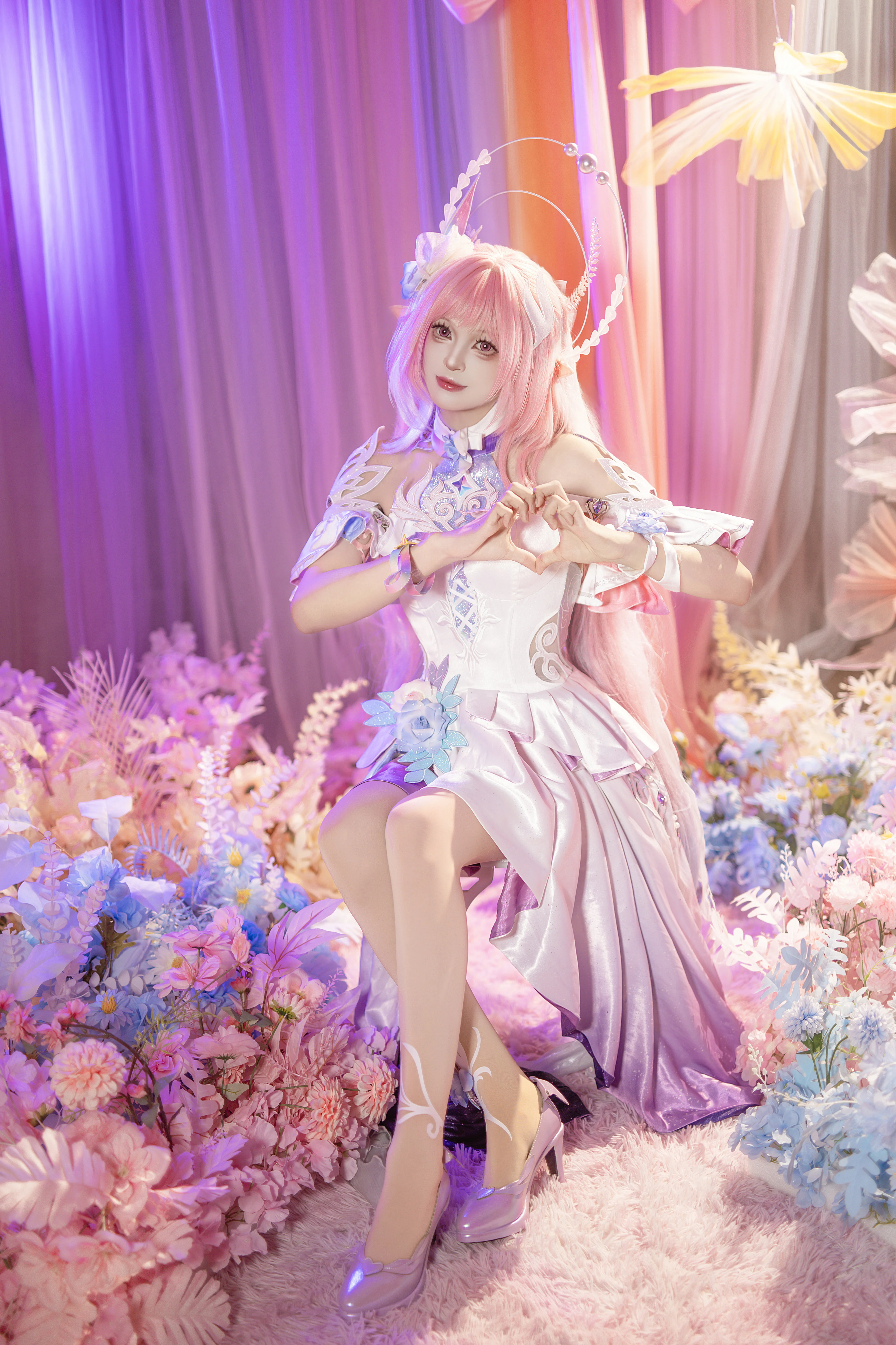 [Cyrene Cosplay] Showcasing the Diverse Charm of Honkai: Star Rail Through a Metamorphic Look - Image 1