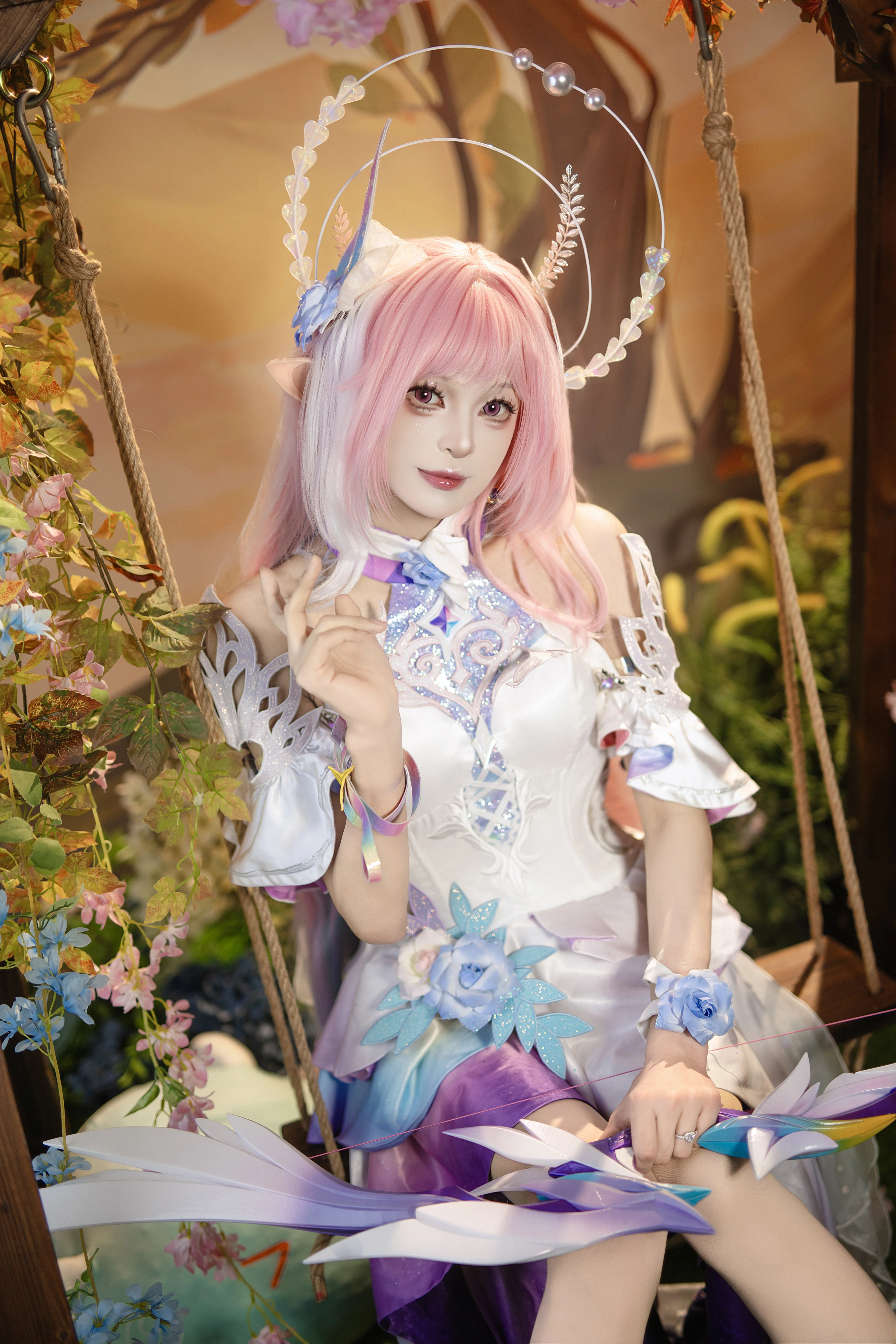 [Cyrene Cosplay] Showcasing the Diverse Charm of Honkai: Star Rail Through a Metamorphic Look - Image 2