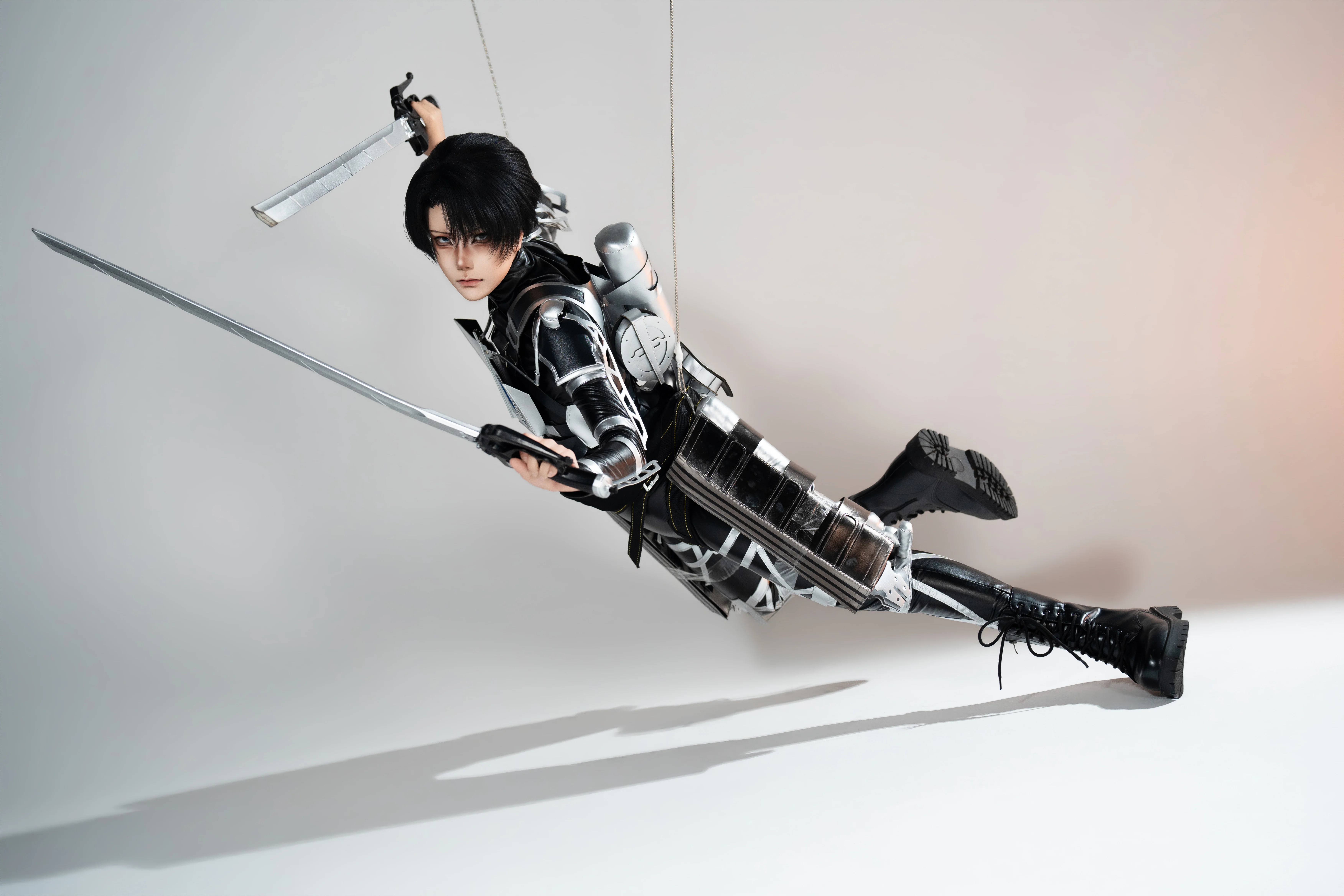 [Levi cosplay] The Limits of Wire Suspension and the Realism of Tactical Gear - Image 4
