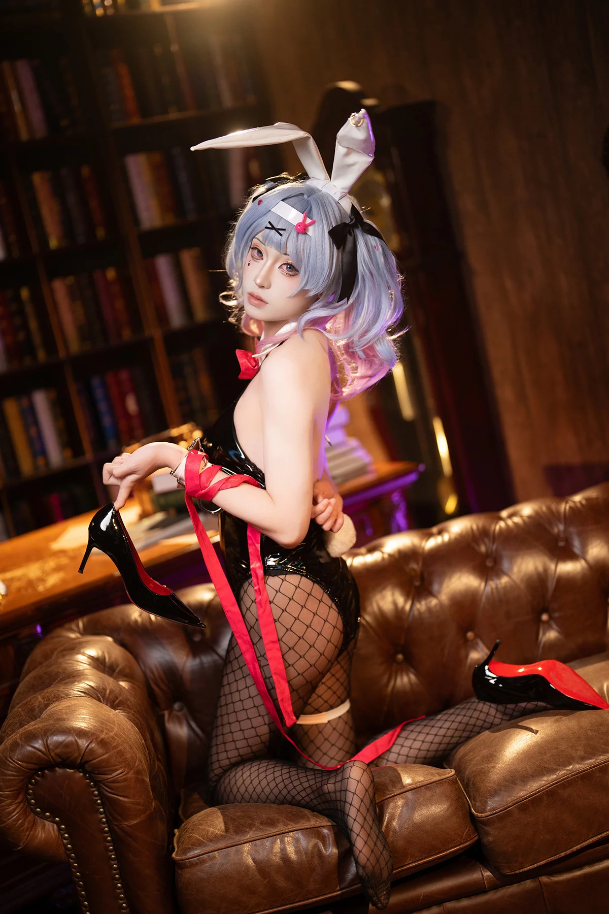 【初音未来cos】兔子洞里的黑白红经典搭配