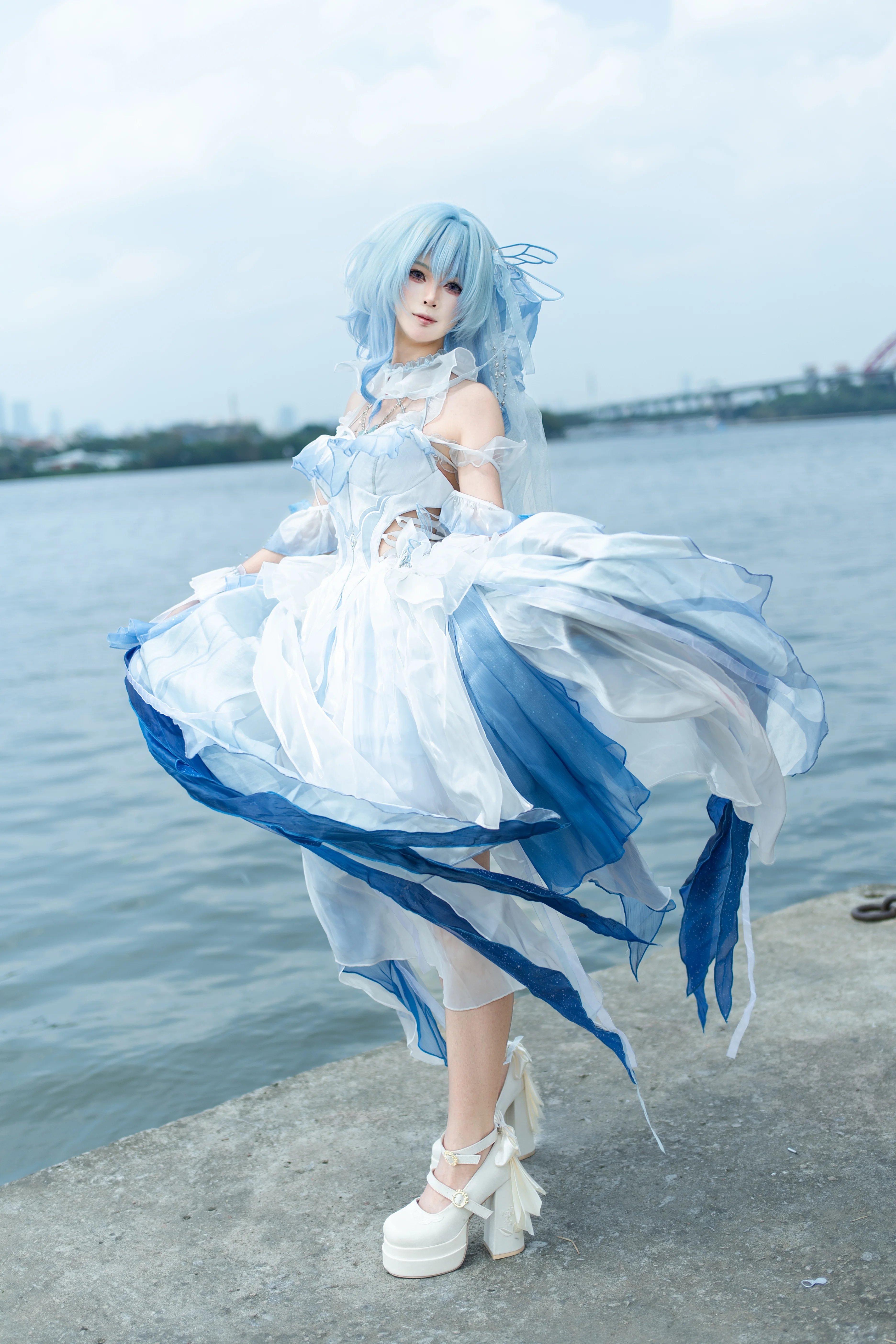 【守岸人cos】鸣潮里的水色浪漫 - 第 3 张