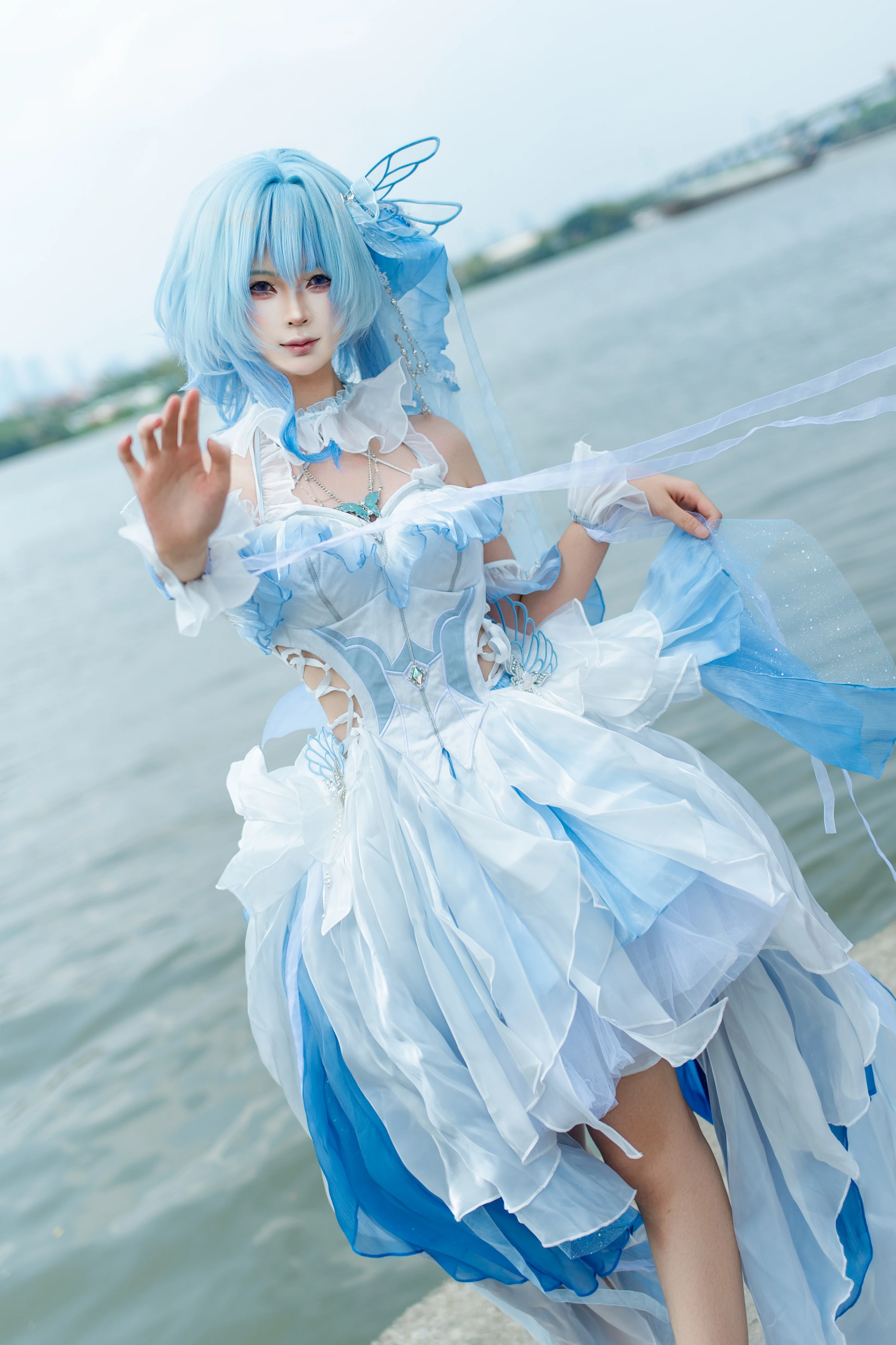【守岸人cos】鸣潮里的水色浪漫 - 第 4 张