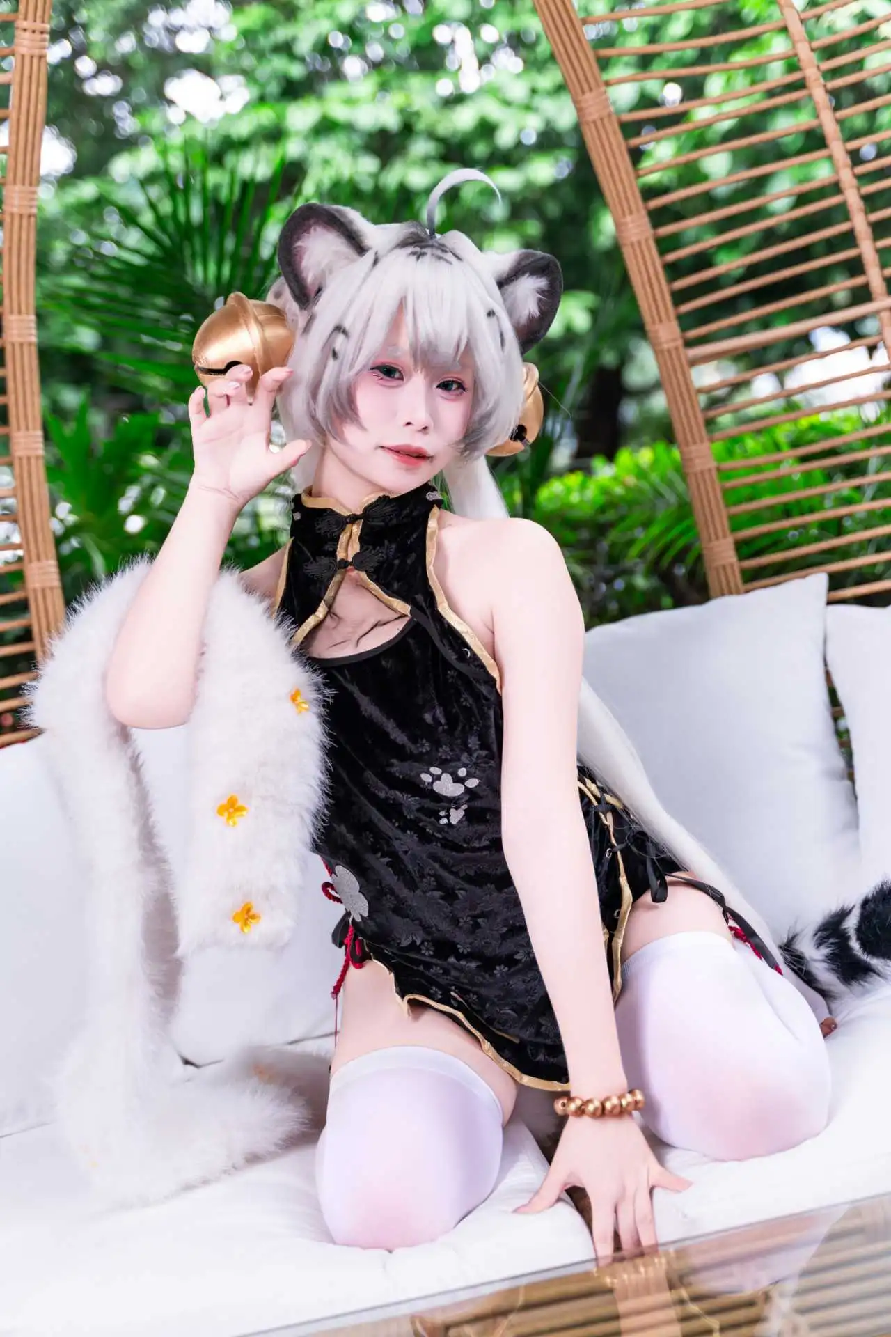 【白虎娘cos】虎啸风生，化身丛林里的灵动小虎