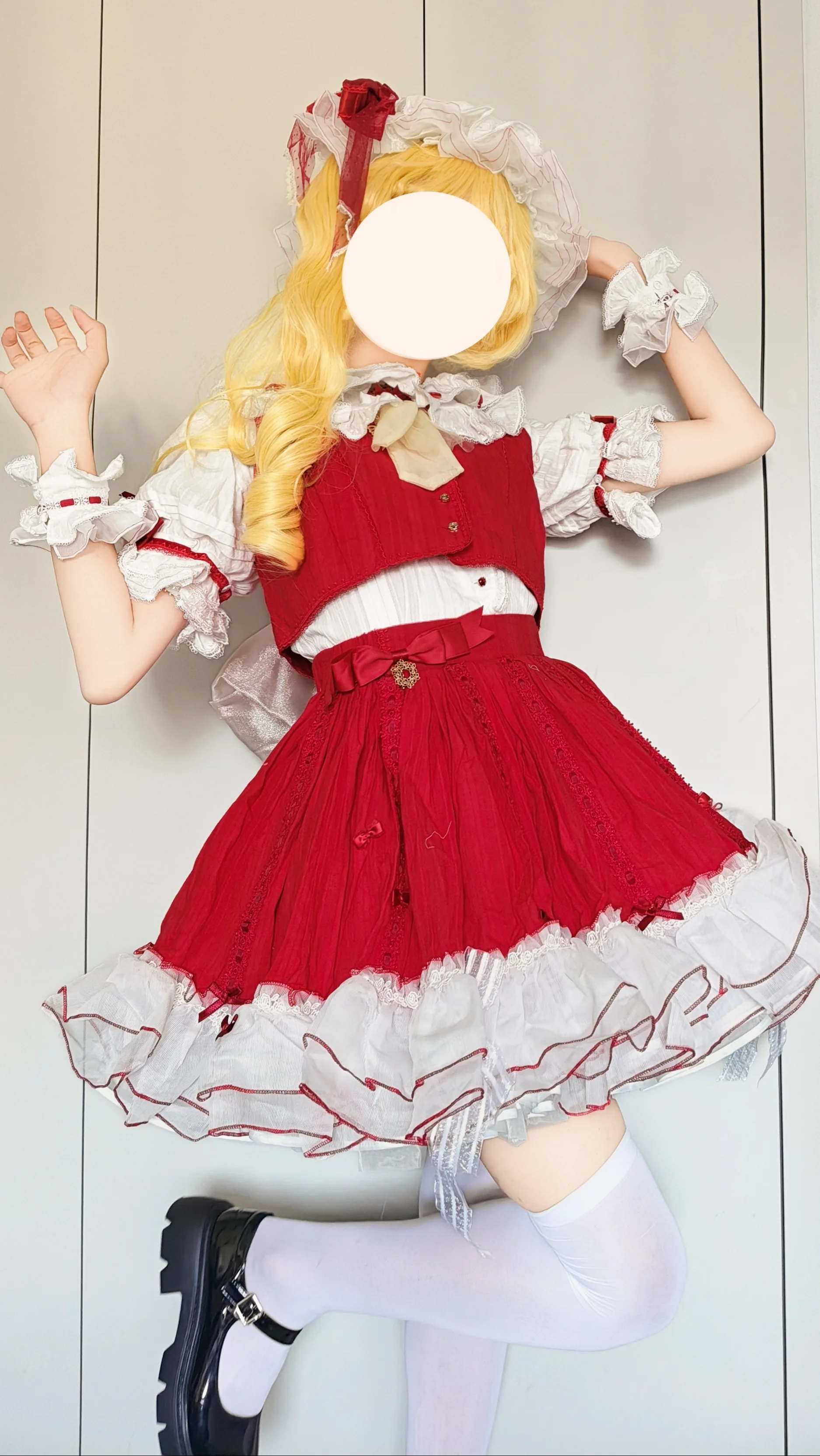 【芙兰朵露cos】东方Project红白主色调洋装的拍摄体验 - 第 1 张