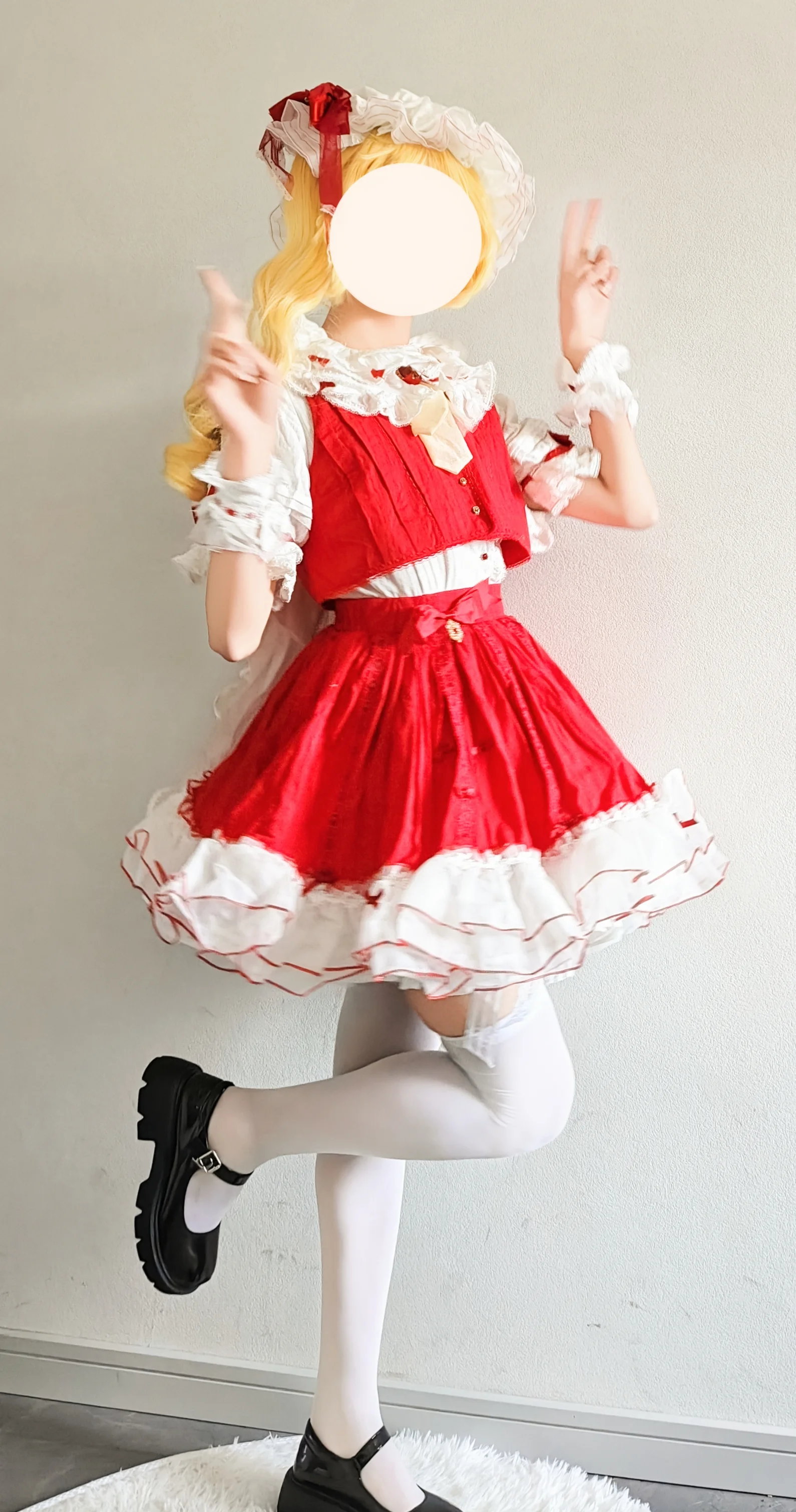 【芙兰朵露cos】东方Project红白主色调洋装的拍摄体验 - 第 2 张