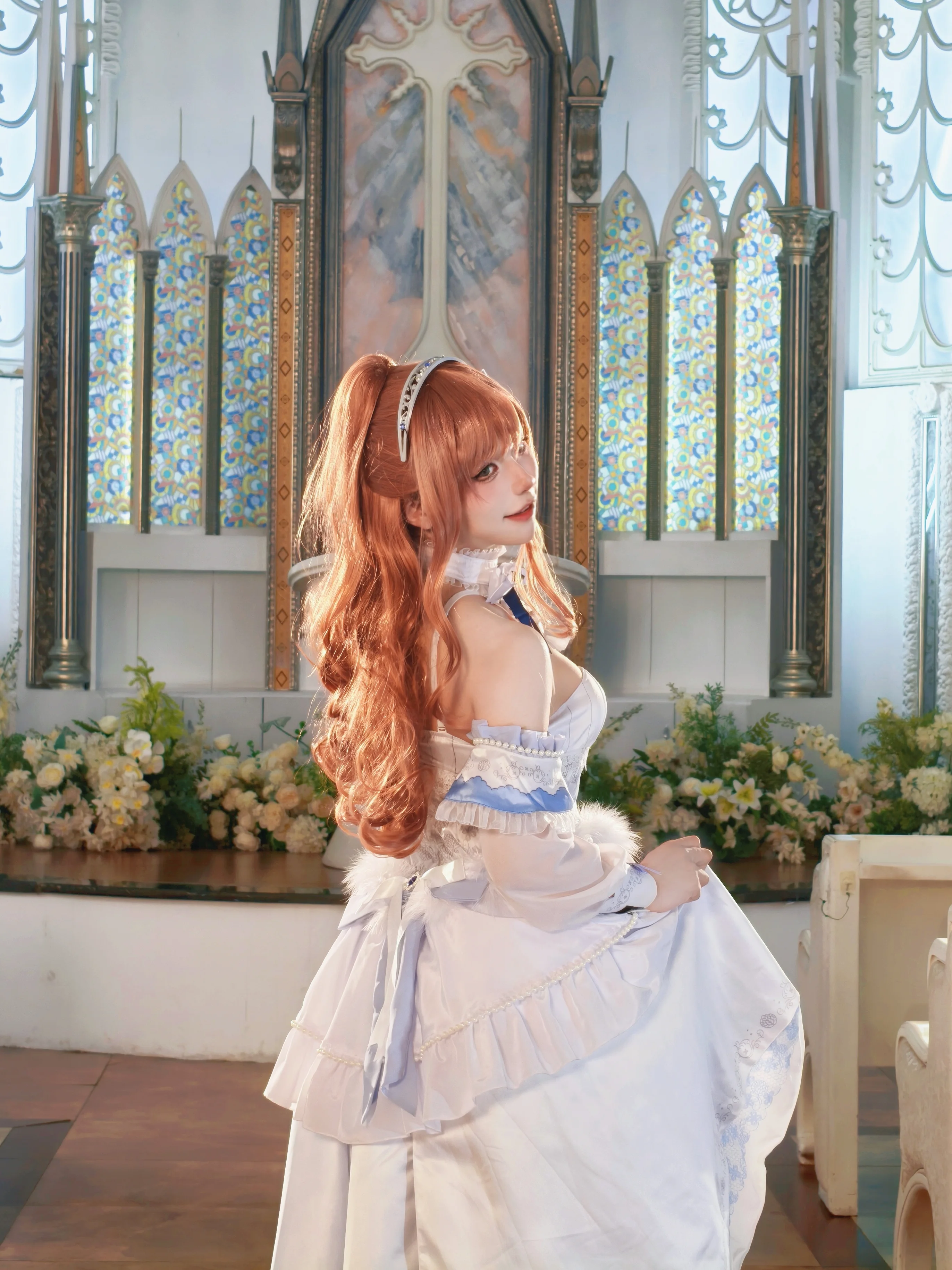【湊友希那 コスプレ】今井リサとの教会花冠ツーショット - 6 枚目