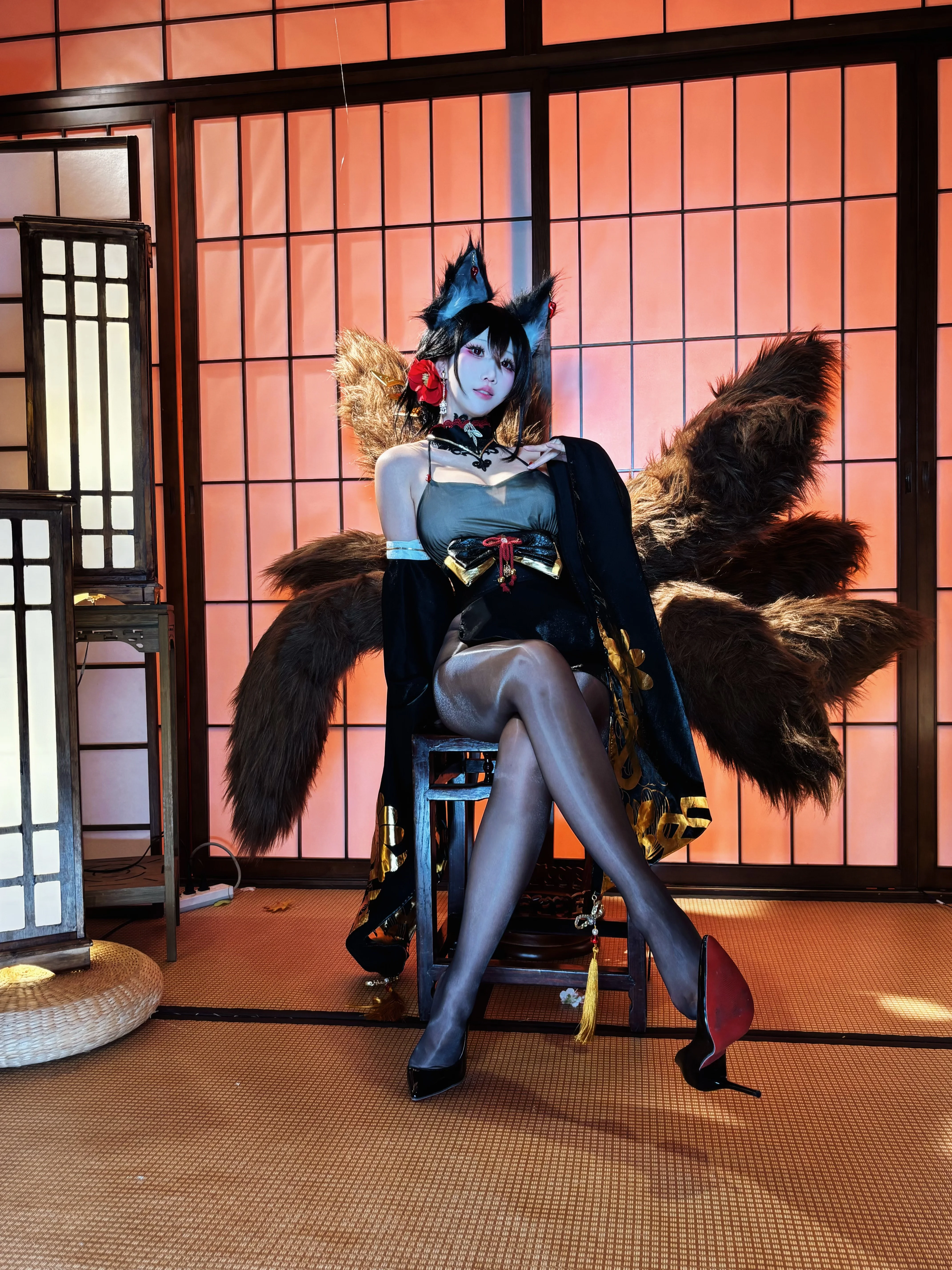【鳉cos】碧蓝航线近江狐影，和风夜色中的一抹红