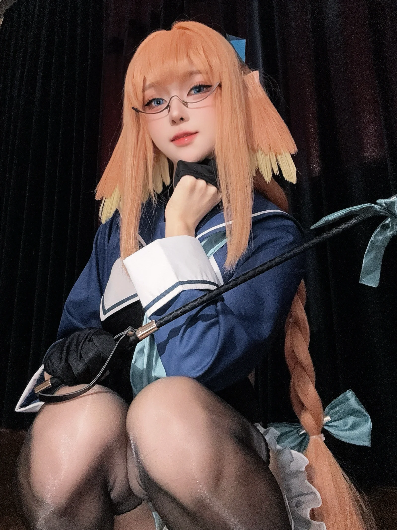 【圆堂志美子cos】蔚蓝档案的邪恶魔法少女干部，鞭子与镜框的细节拉满