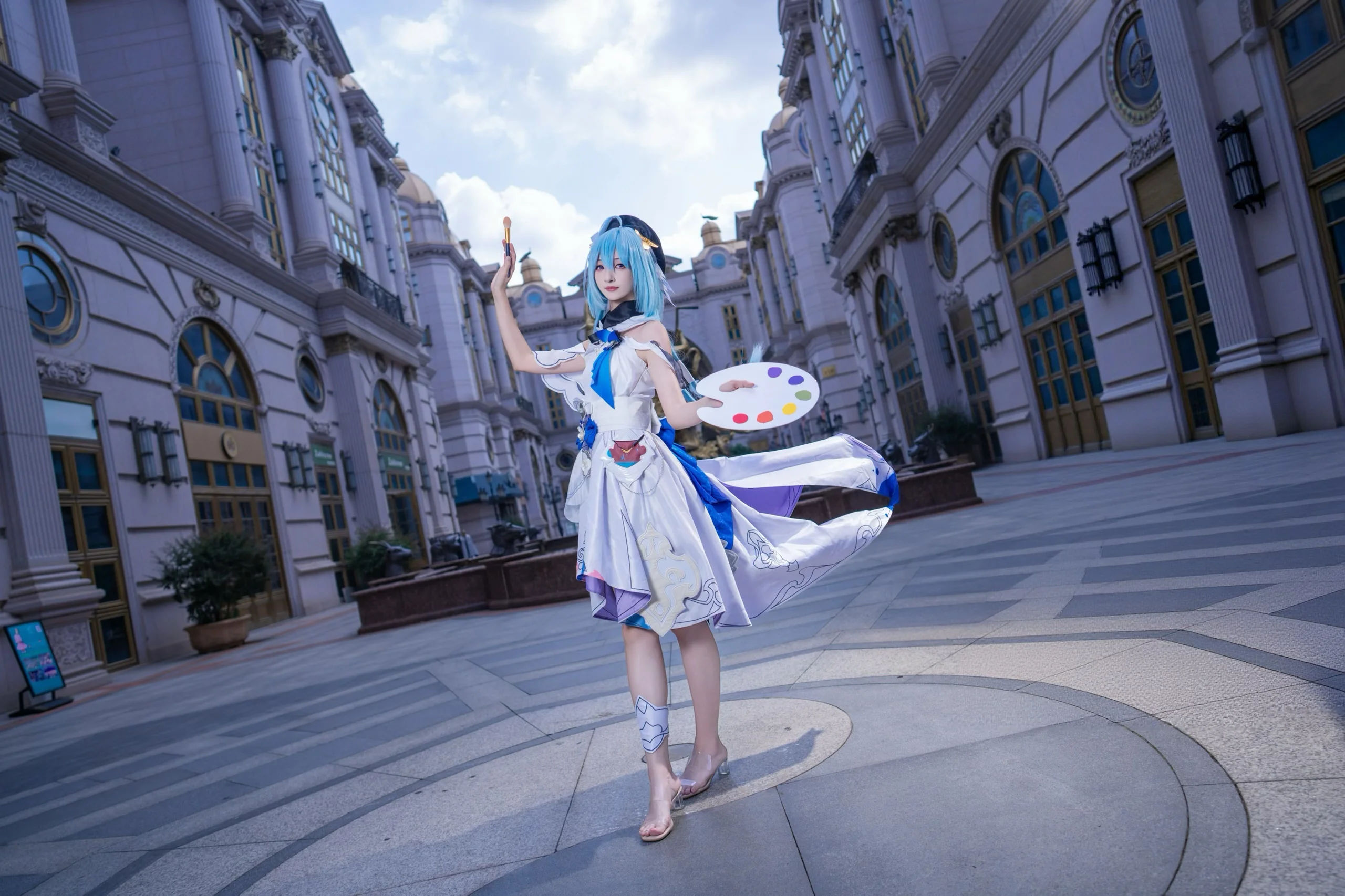 【グレーシュ コスプレ】崩壊 3rd、欧風建築のドームの下で筆を振るう - 4 枚目