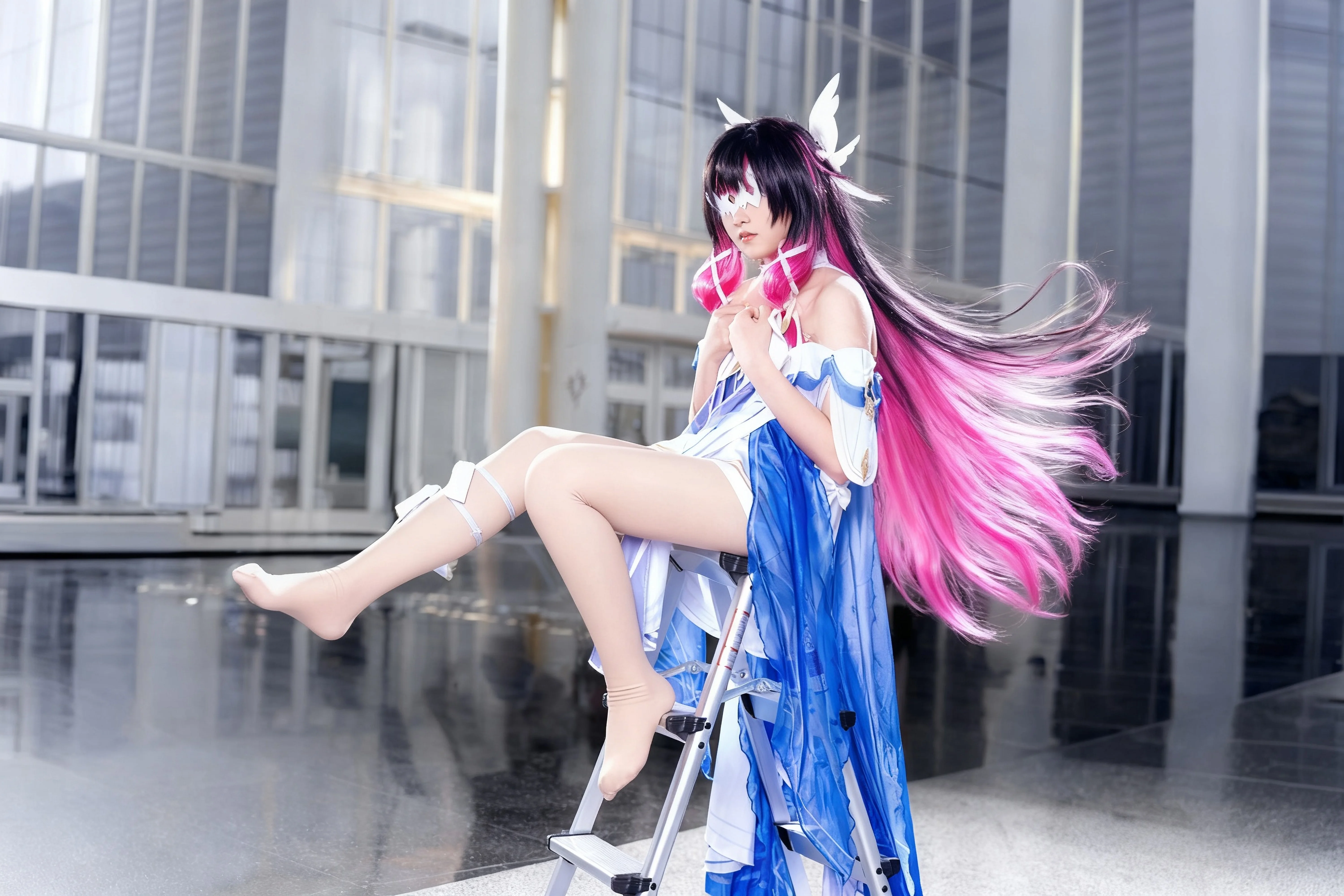 【コロンビーナ コスプレ】世界線に羽ばたく青と白の翼 - 2 枚目