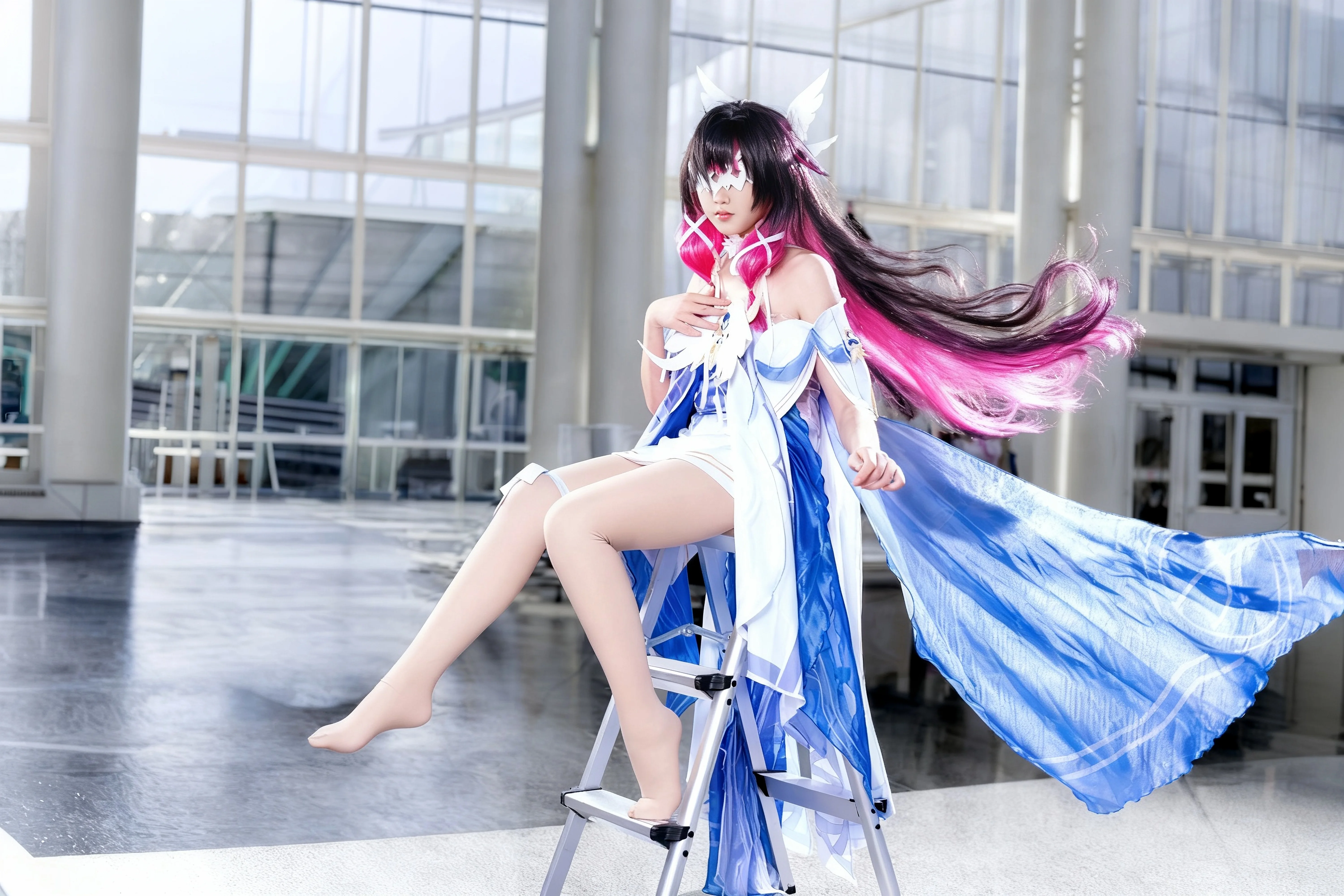 【コロンビーナ コスプレ】世界線に羽ばたく青と白の翼 - 4 枚目