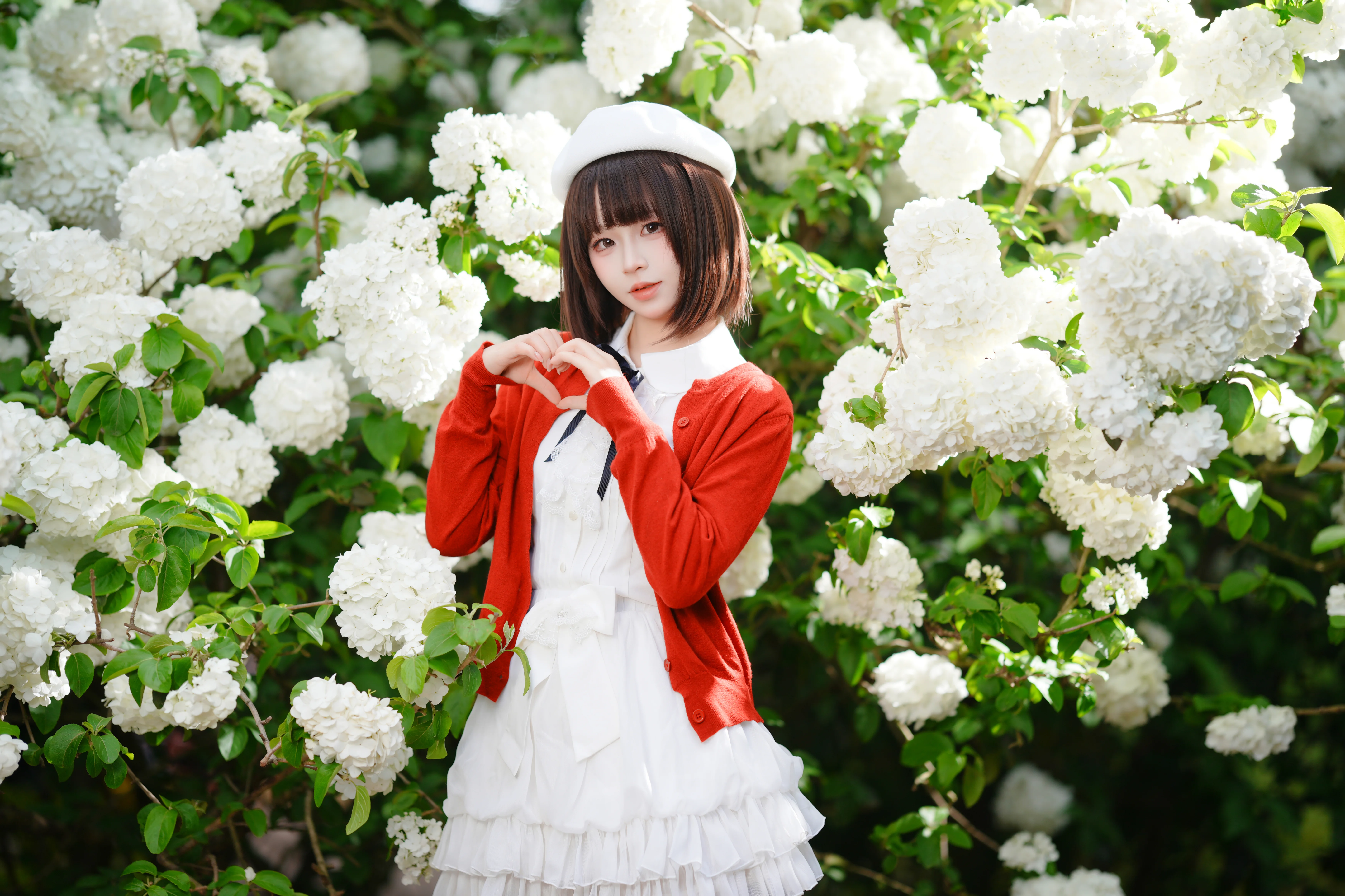 [Megumi Kato Cosplay] A Fairytale Moment in the Endless Summer Hydrangea Sea