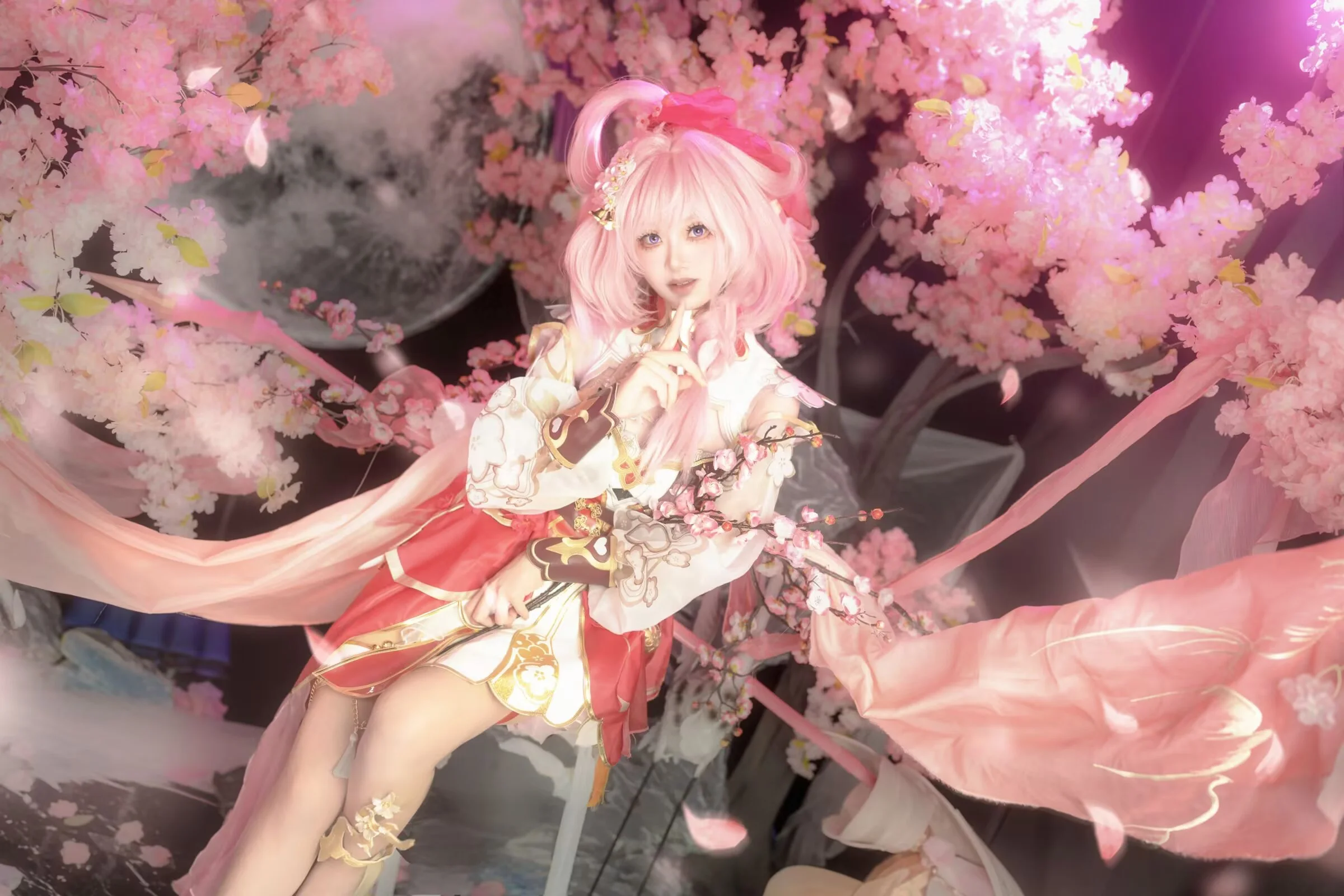 この桜をテーマにした仙侠風衣装は本当に映えます - 2 枚目