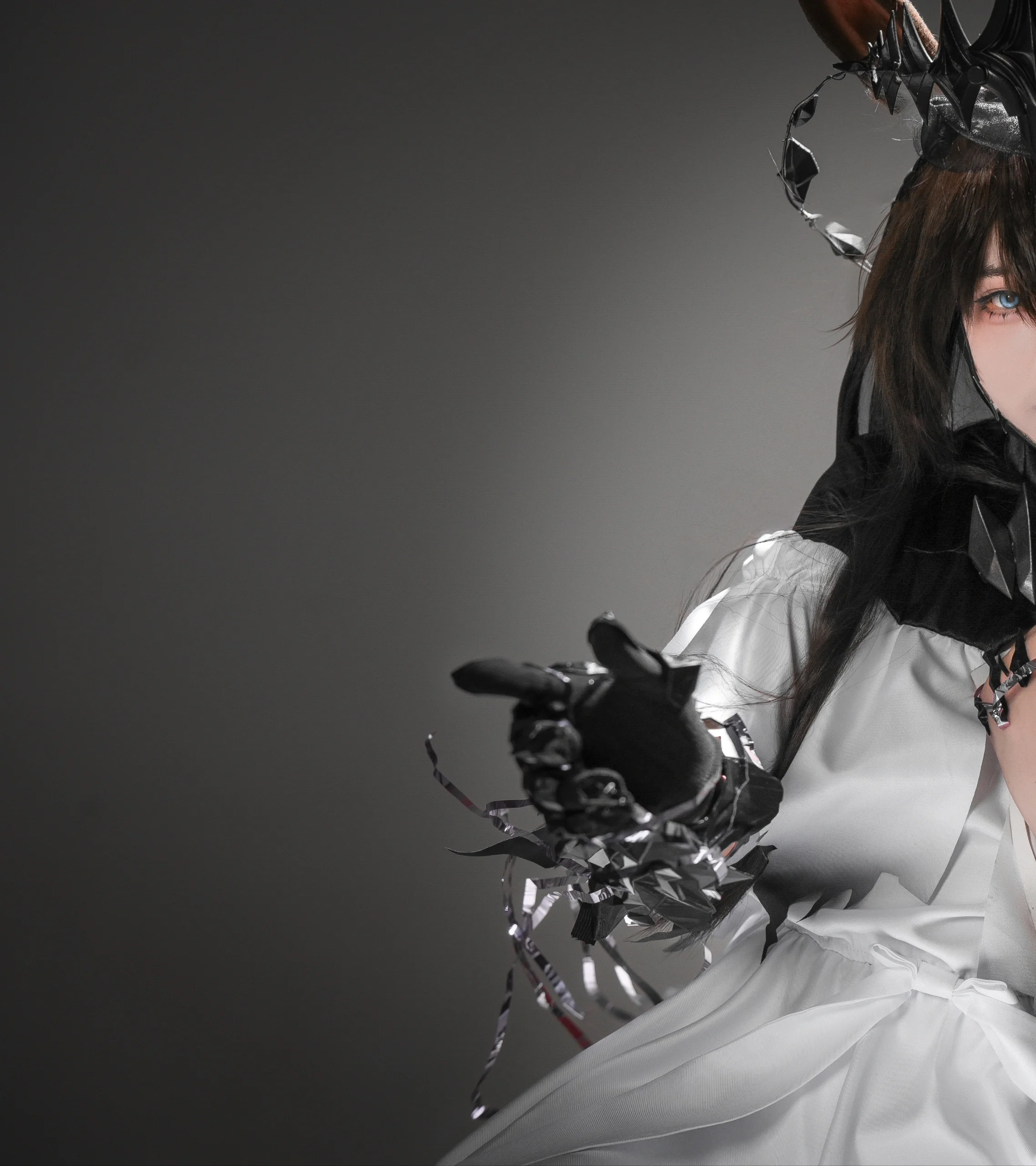 【阿米婭cos】魔王形態的兔兔，暗黑與聖潔的碰撞 - 第 1 張