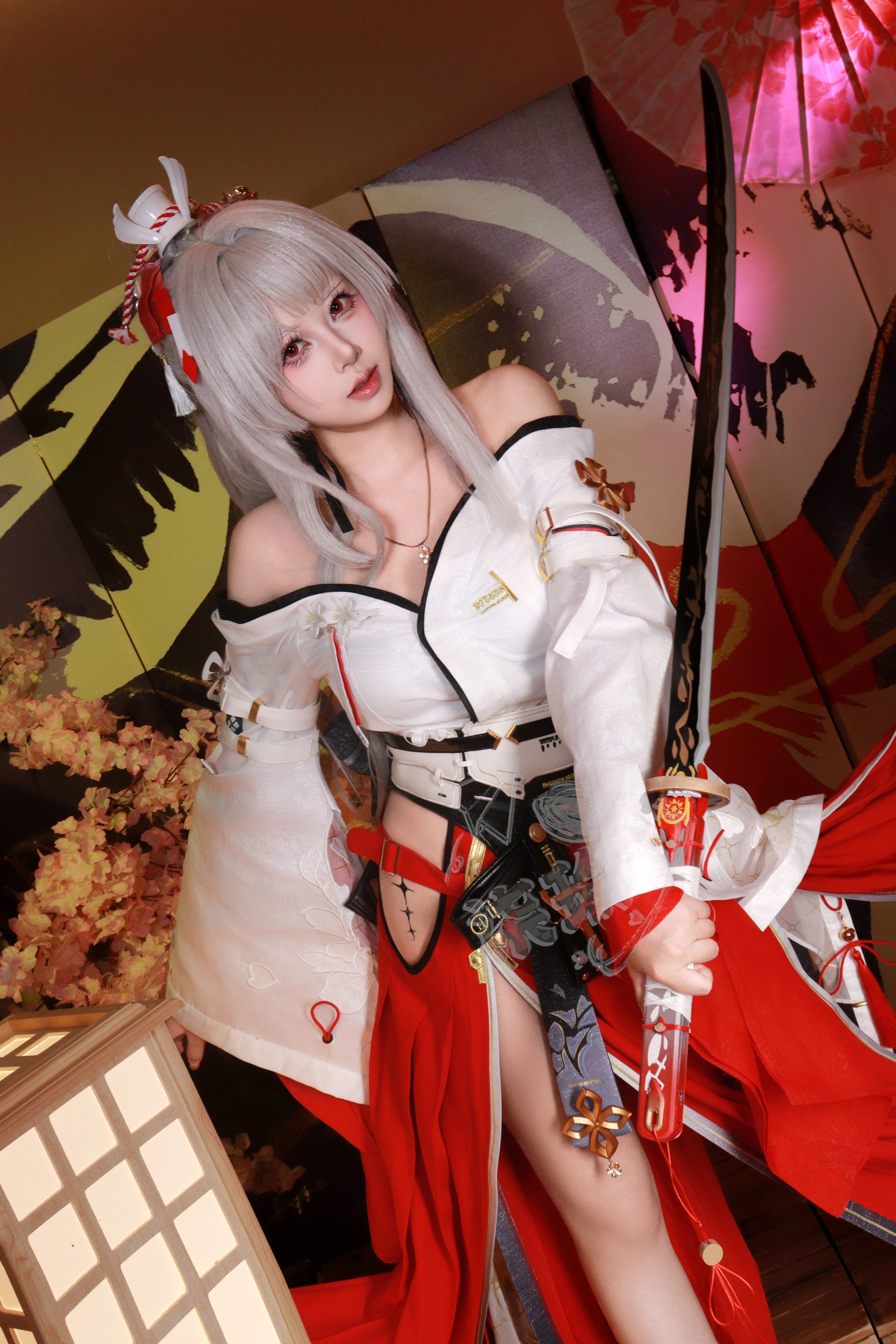 【绯雪cos】鸣潮绯雪：亲手终结巫女命数的双面演绎 - 第 2 张