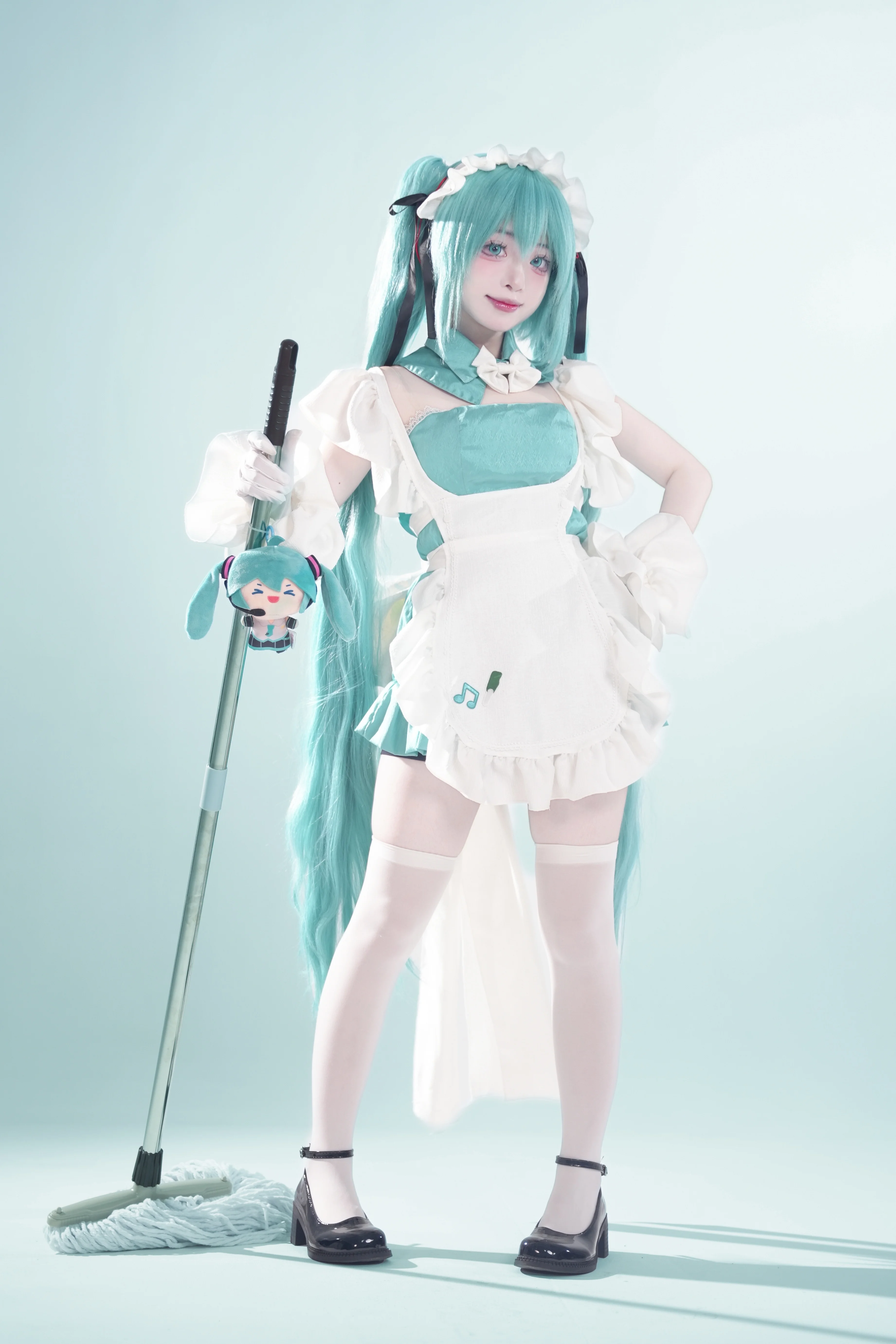 藍白夢幻風cosplay，光影與道具的質感搭配 - 第 10 張