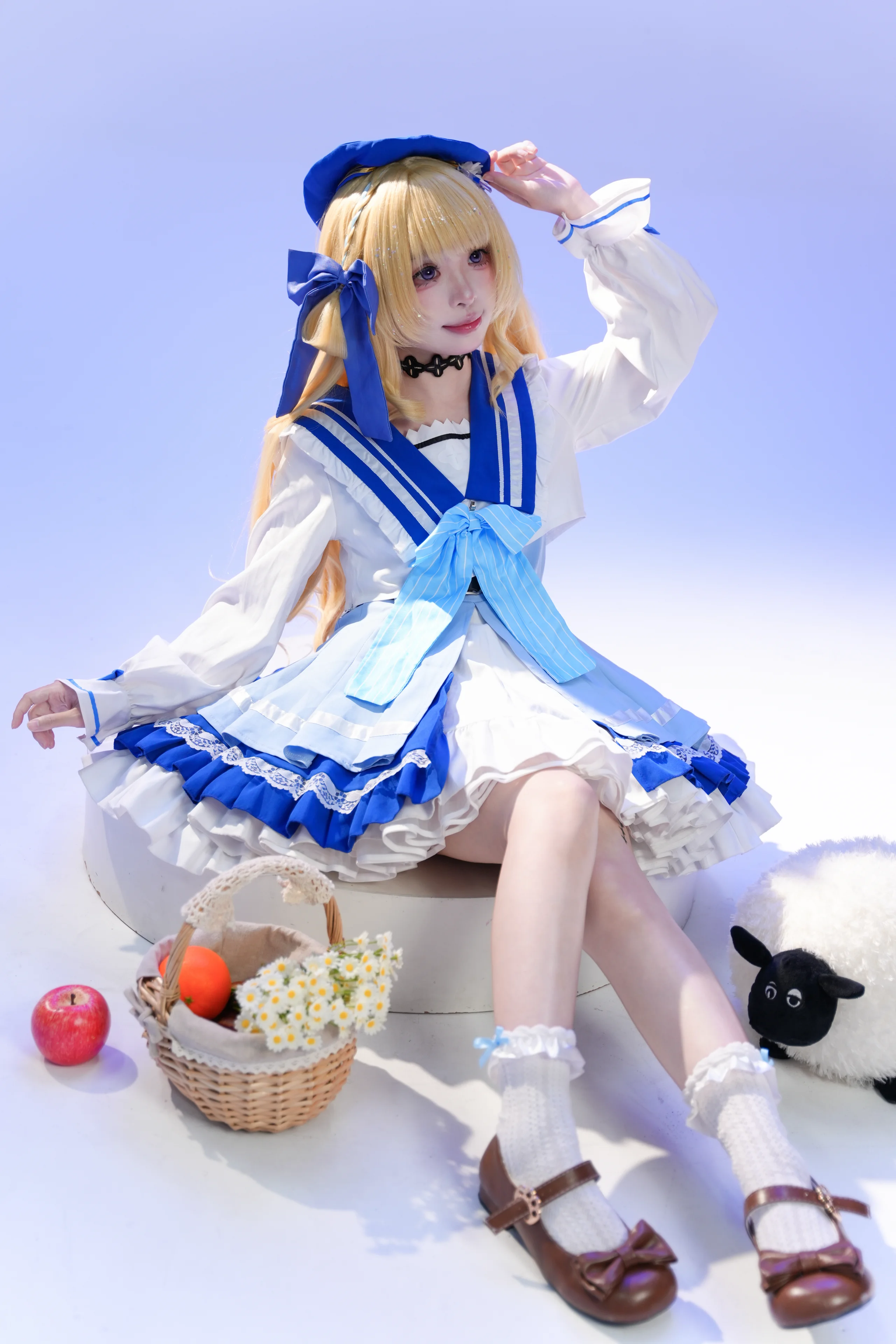 藍白夢幻風cosplay，光影與道具的質感搭配 - 第 3 張