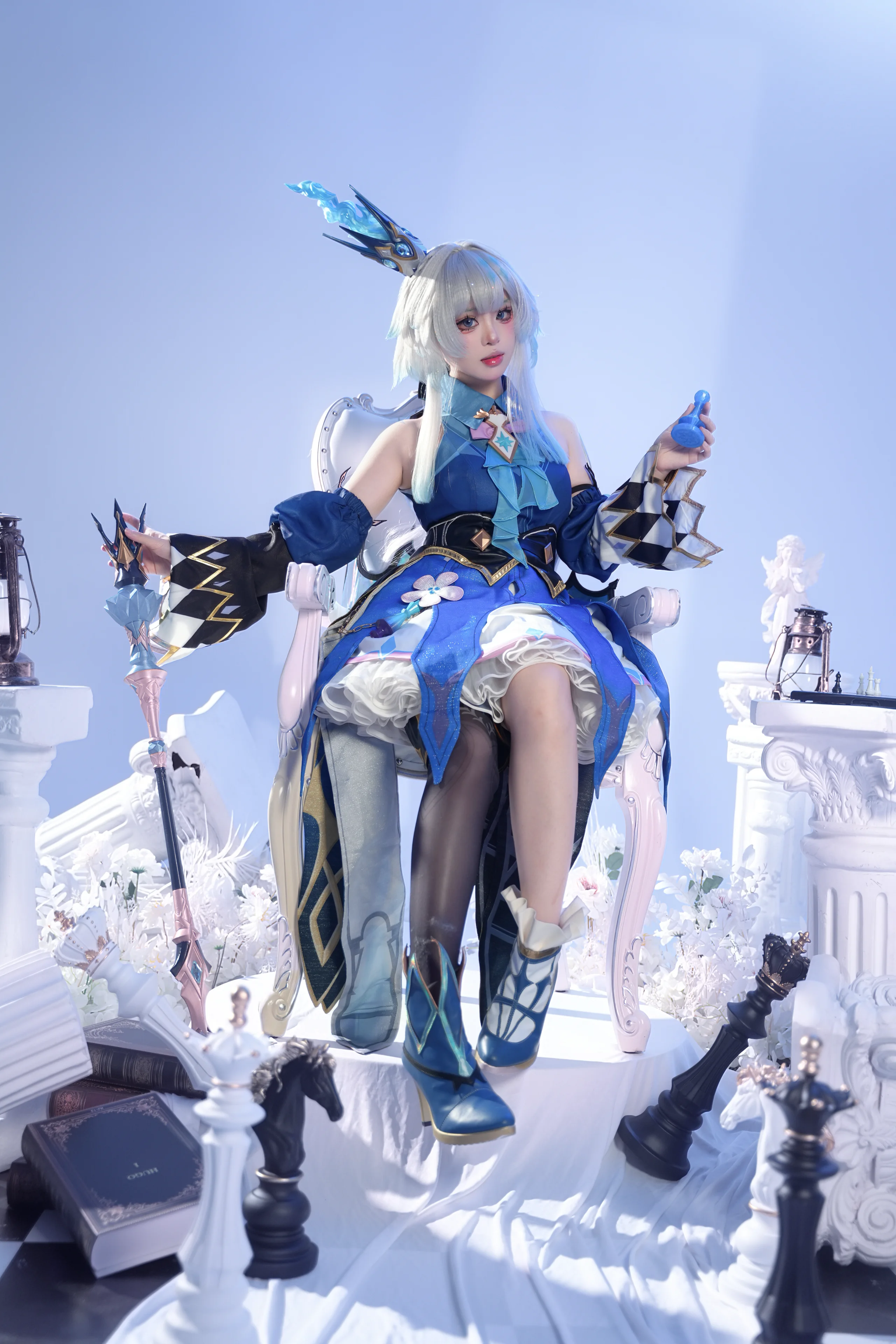 藍白夢幻風cosplay，光影與道具的質感搭配 - 第 7 張