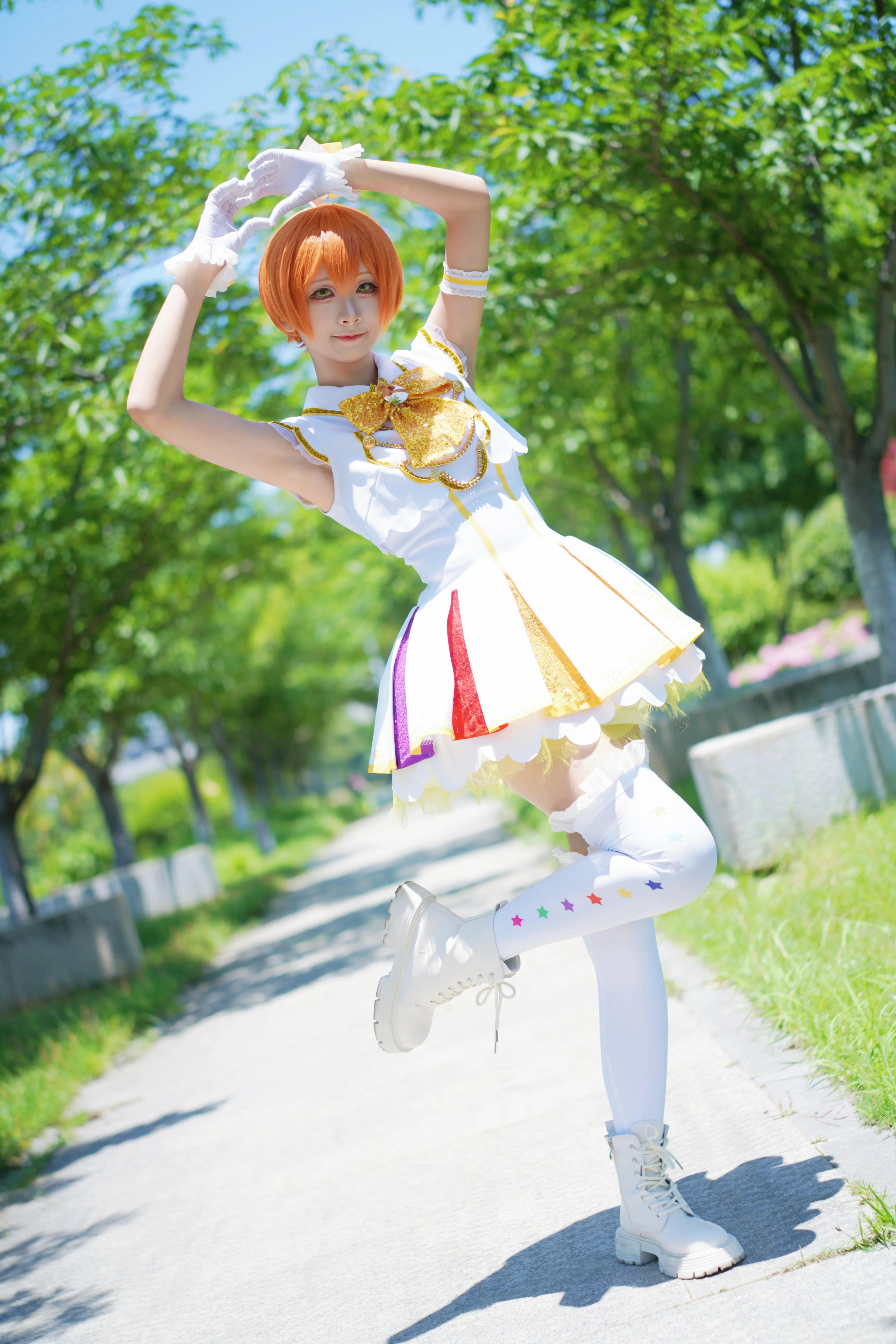 【星空凛cos】LoveLive里的小偶像与F1赛车动作的奇妙跨界