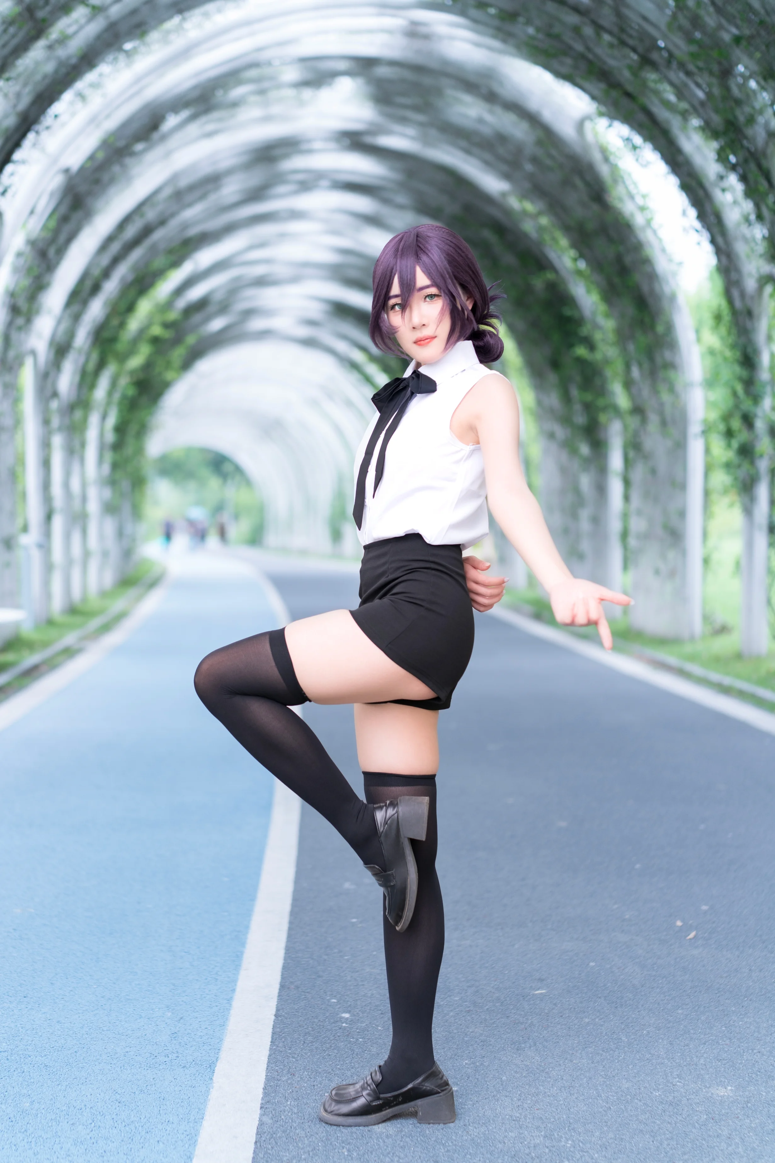 【蕾塞cos】在光影隧道里，捕捉最温柔的瞬间