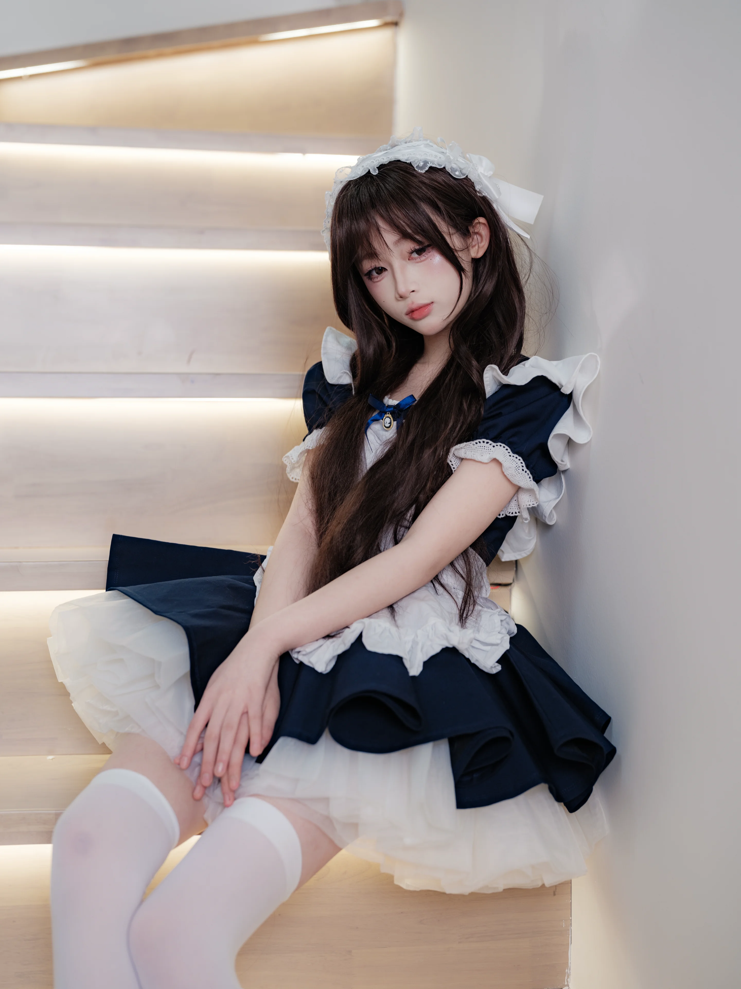 温かい午後、メイド服コーデで綴る静謐なひととき - 7 枚目