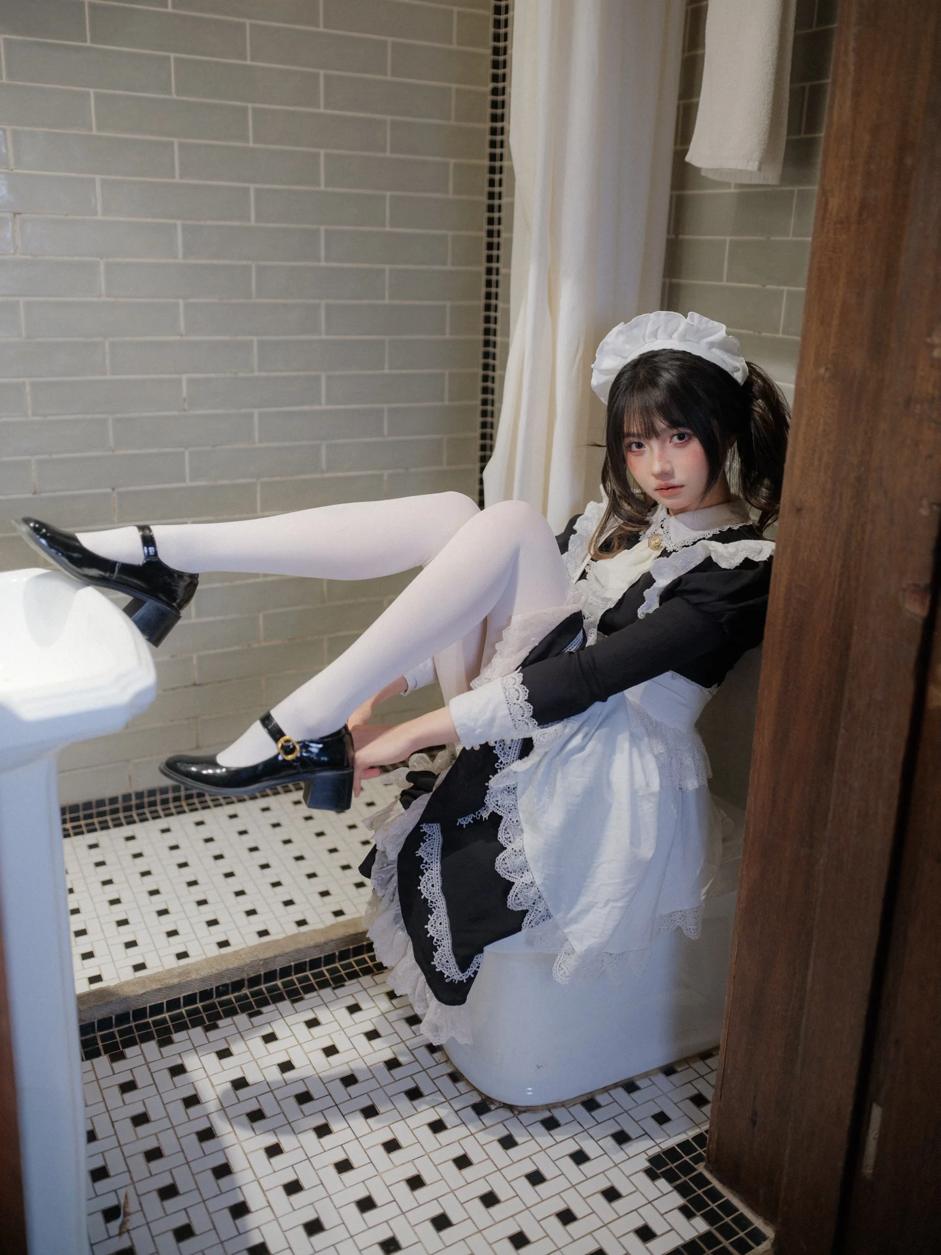 The British Style Maid in the Bathroom, Even a Strike Needs a Sense of Ritual - Image 1