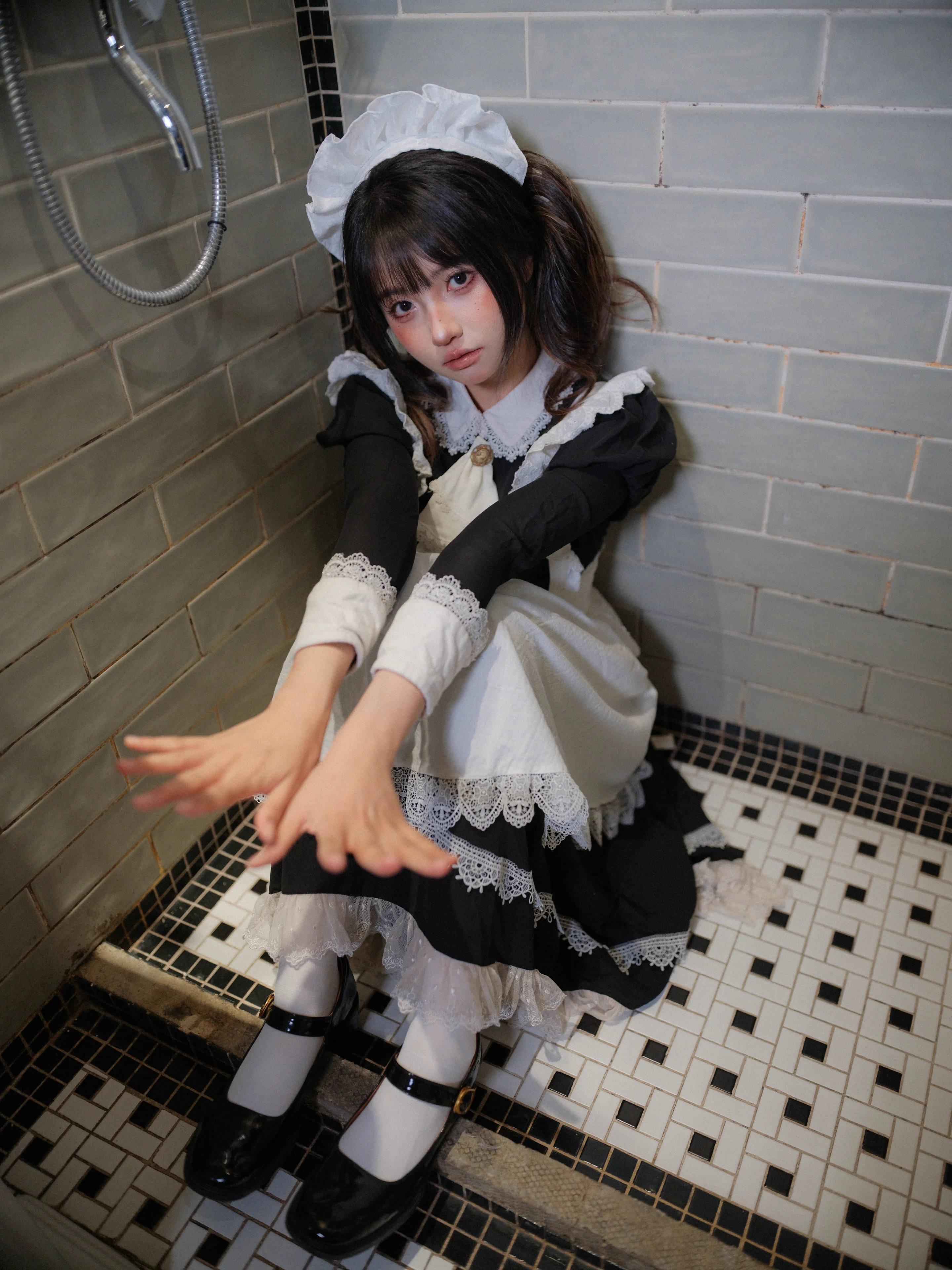 The British Style Maid in the Bathroom, Even a Strike Needs a Sense of Ritual - Image 4