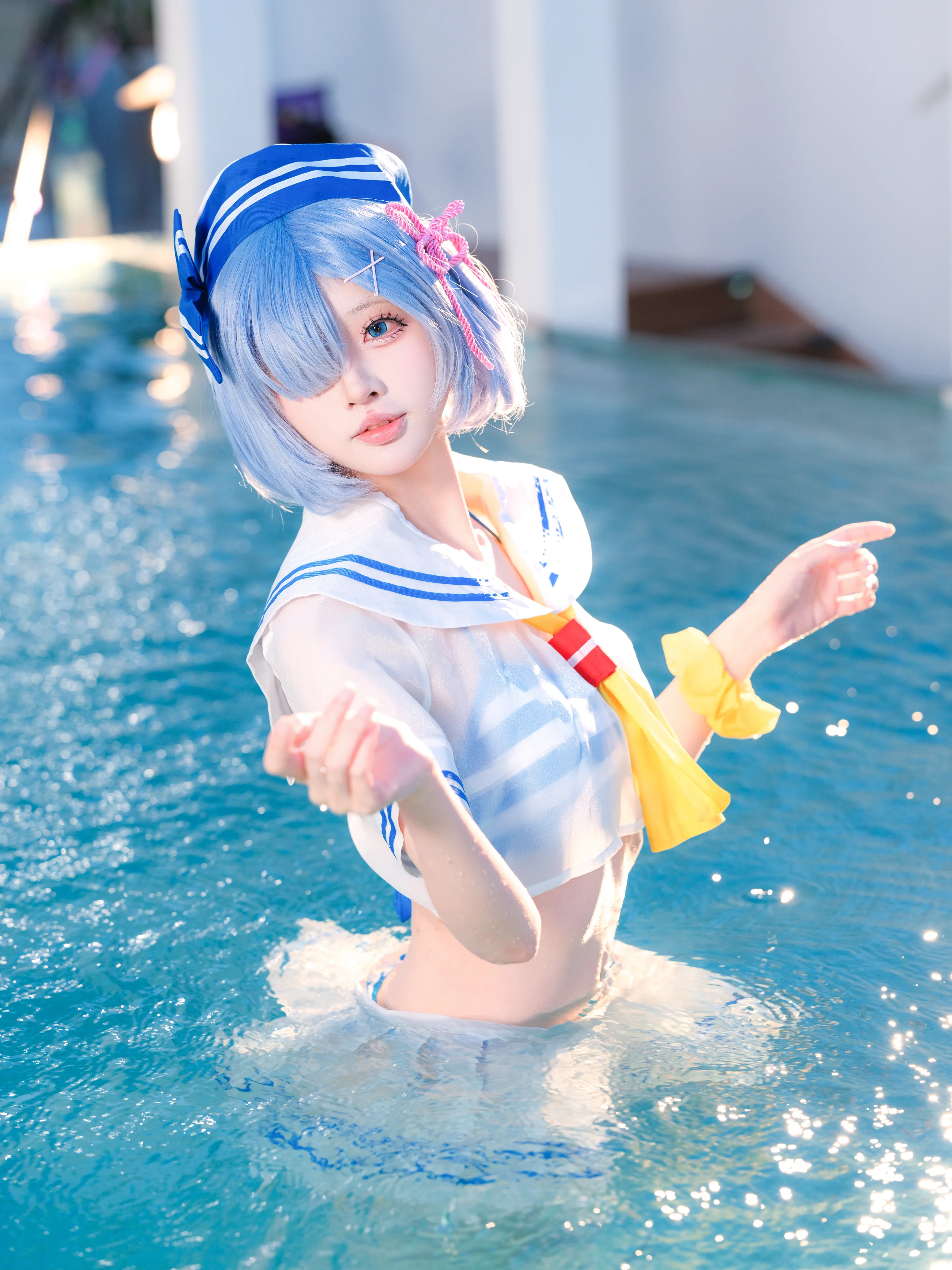 【蕾姆cos】從零開始的異世界生活，夏日泳池派對的水手服時光 - 第 1 張