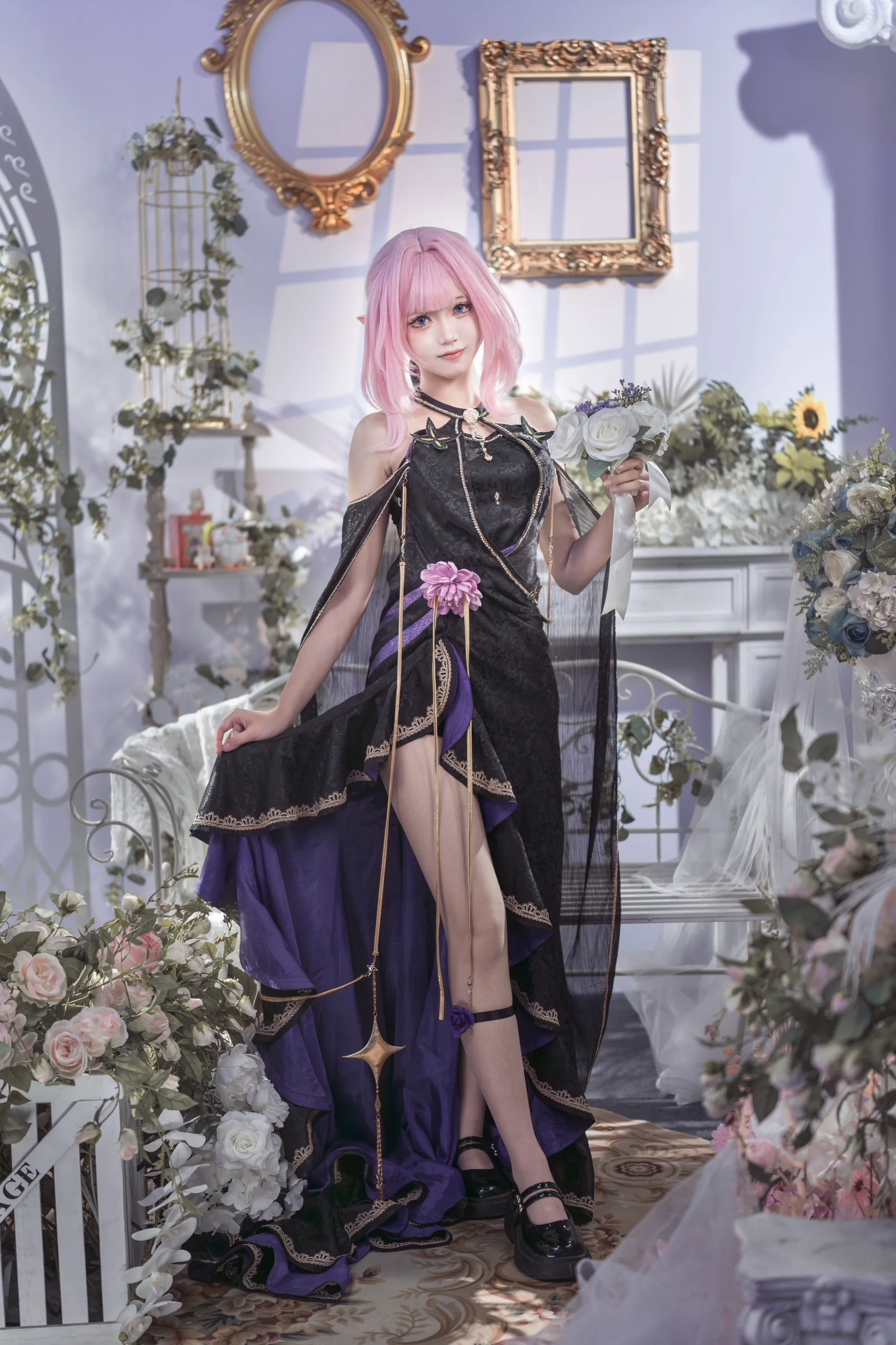 【エリシア コスプレ】蛍火虫アニフェスに舞い降りたピンクの妖精、この黒紫のドレスの質感が最高すぎる - 2 枚目