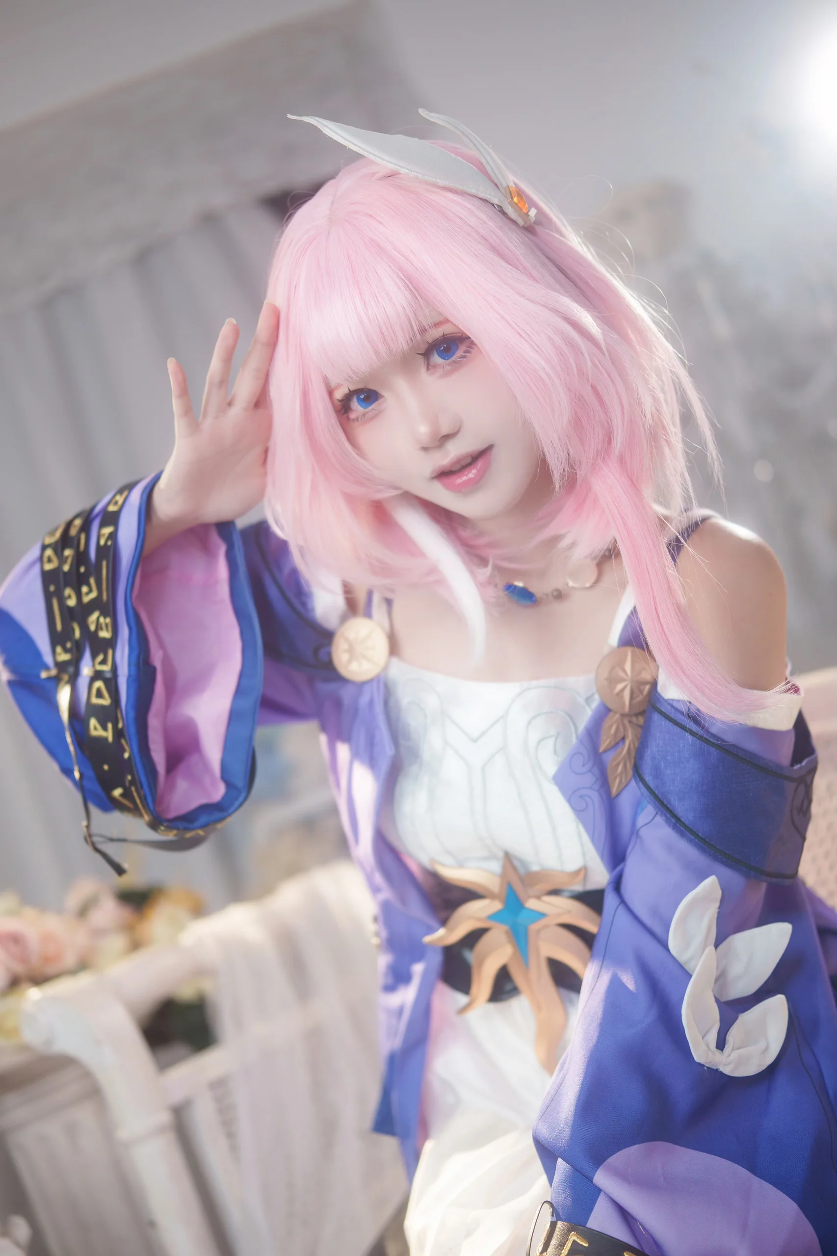 【昔漣cos】崩壞星穹鐵道里的粉發少女 - 第 3 張