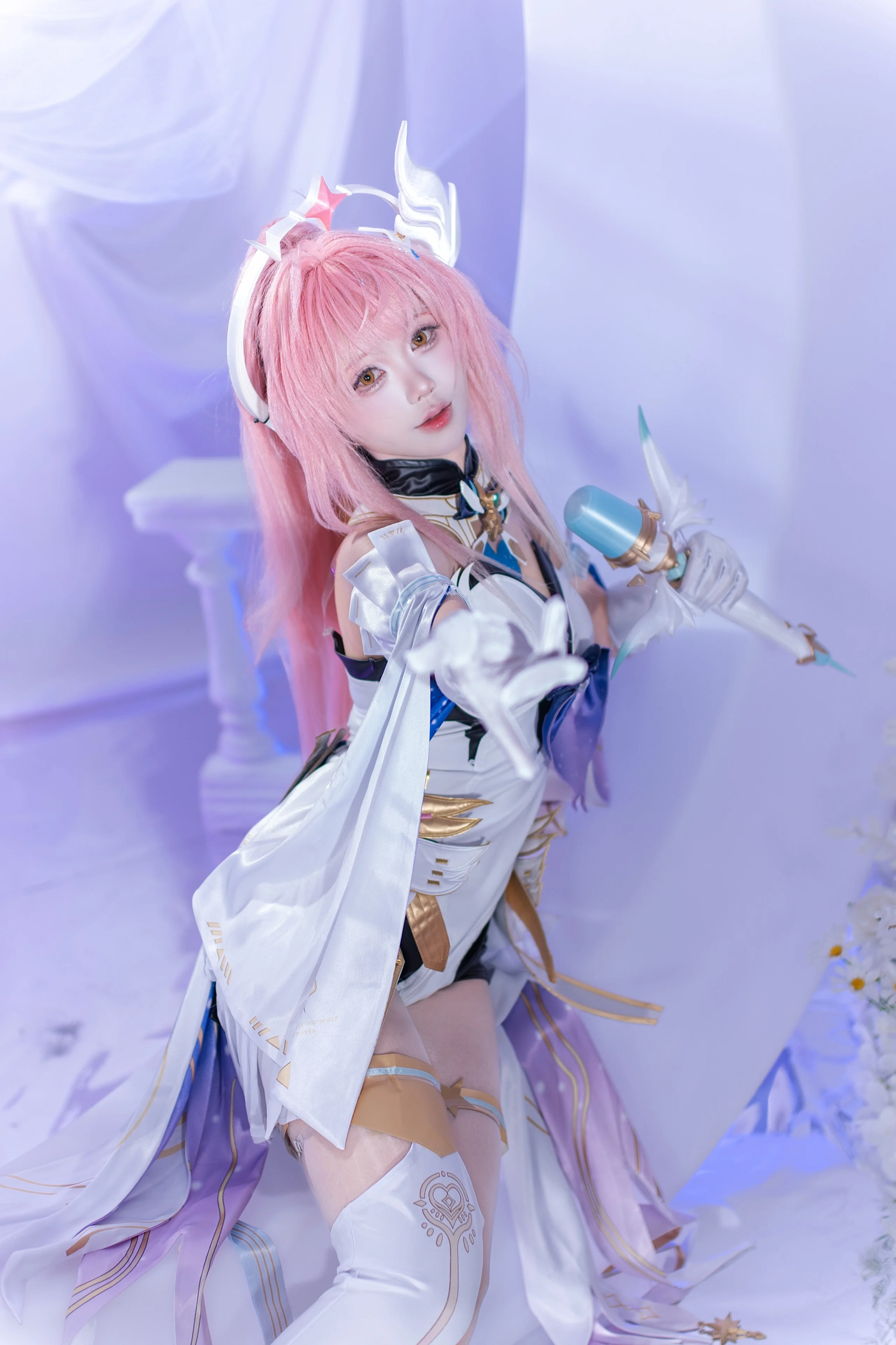 [Aemeath Cosplay] The Soft Pink Ethereal Girl in Wuthering Waves - Image 2