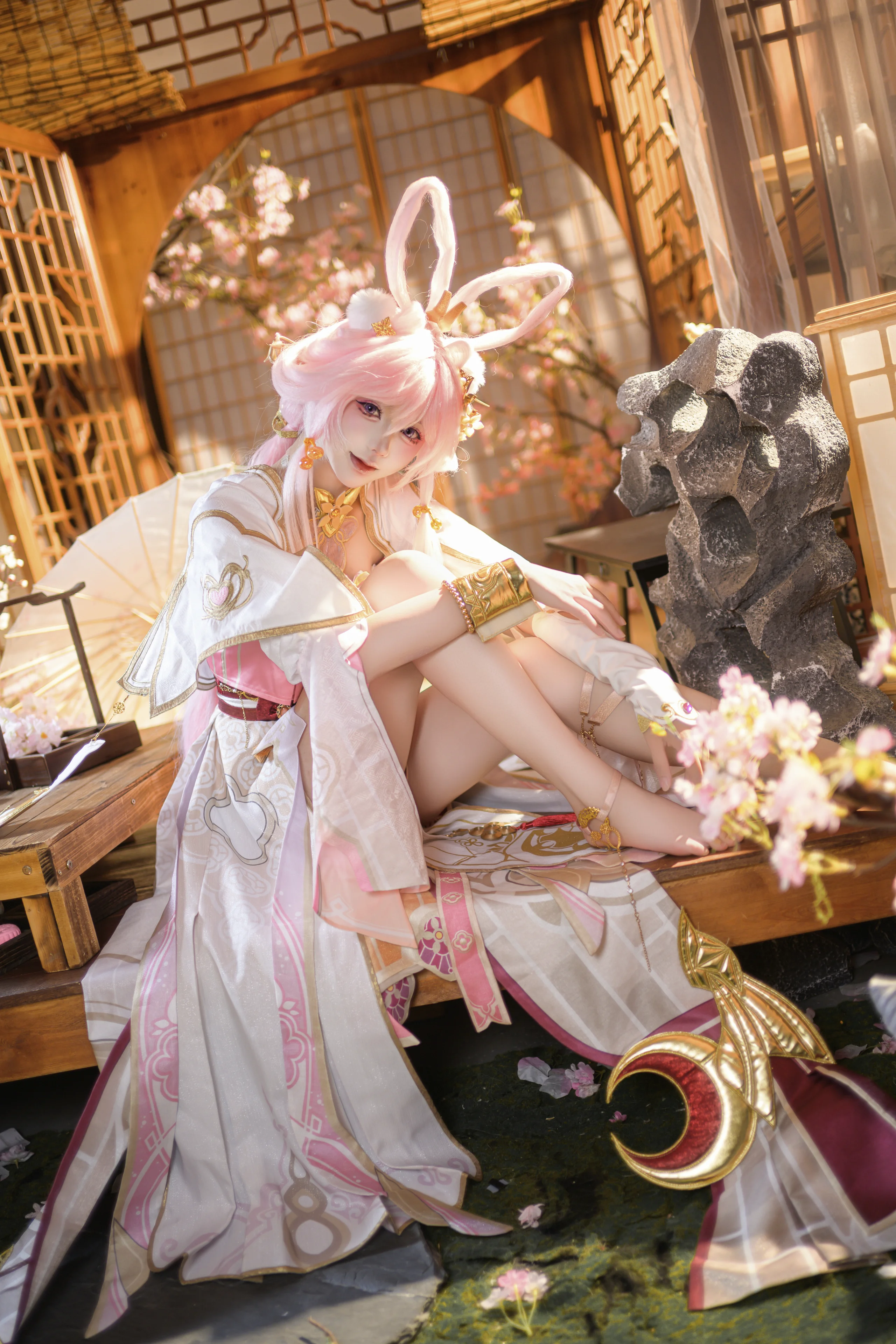 【エリシア コスプレ】崩壊 3rd「霽月嬋娟」、和風撮影スタジオで切り取った春の優しさ