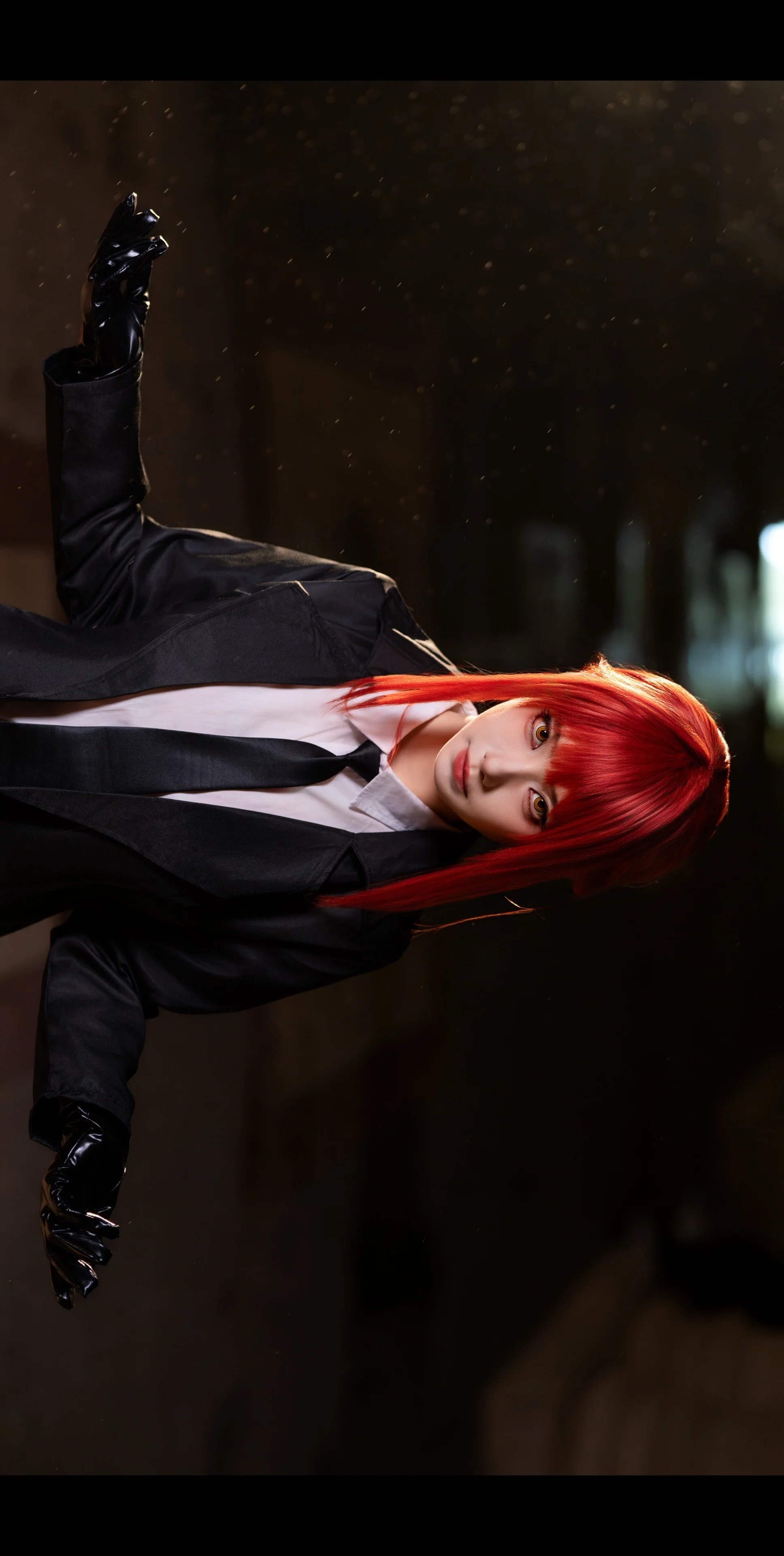 【マキマのコスプレ】横画面推奨！チェンソーマン「支配の悪魔」の圧倒的な圧迫感を再現 - 3 枚目