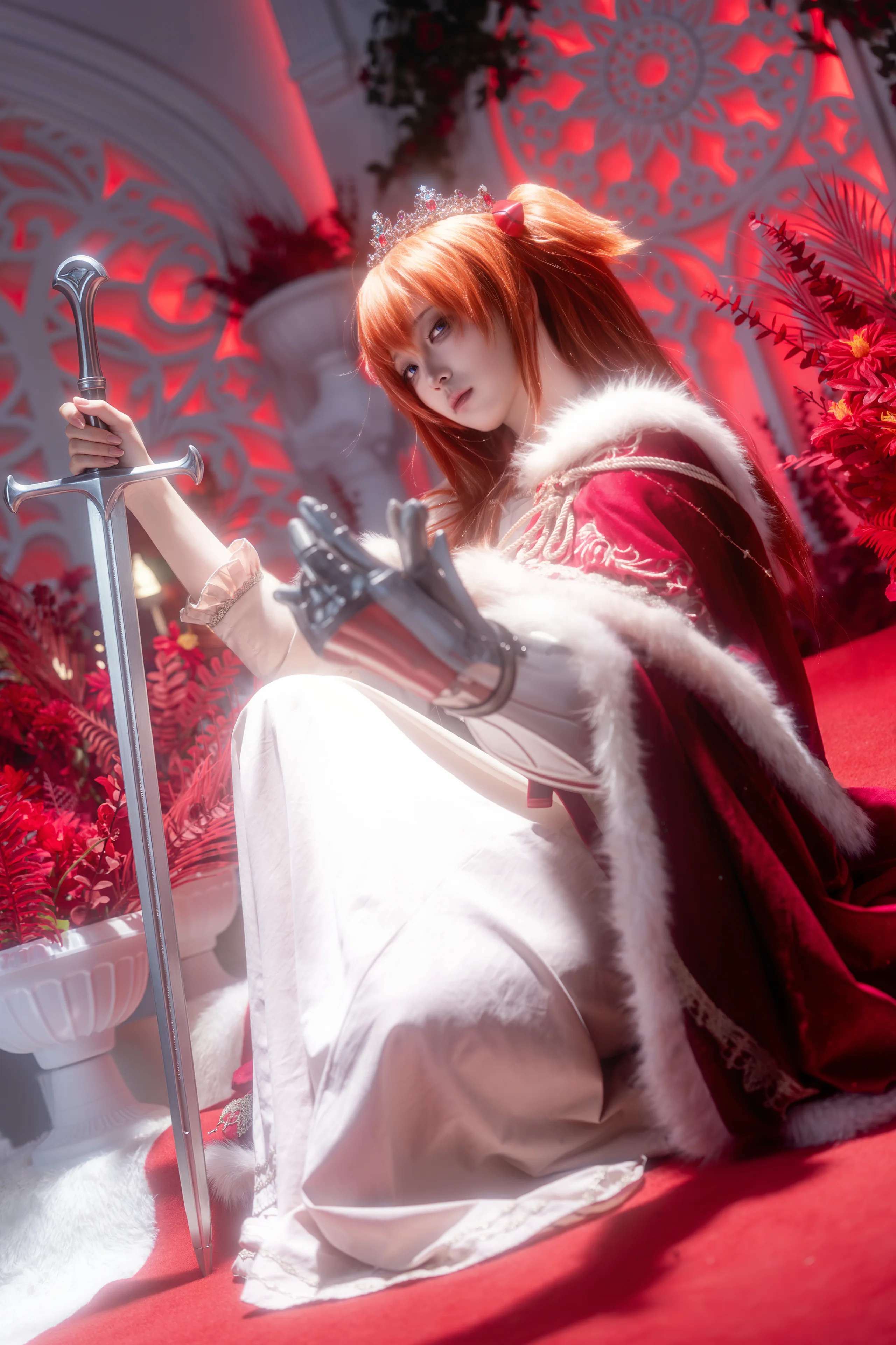 [Asuka Cosplay] Swearing by the Sword, the Coronation of the Maiden Tyrant in Red Robes - Image 4