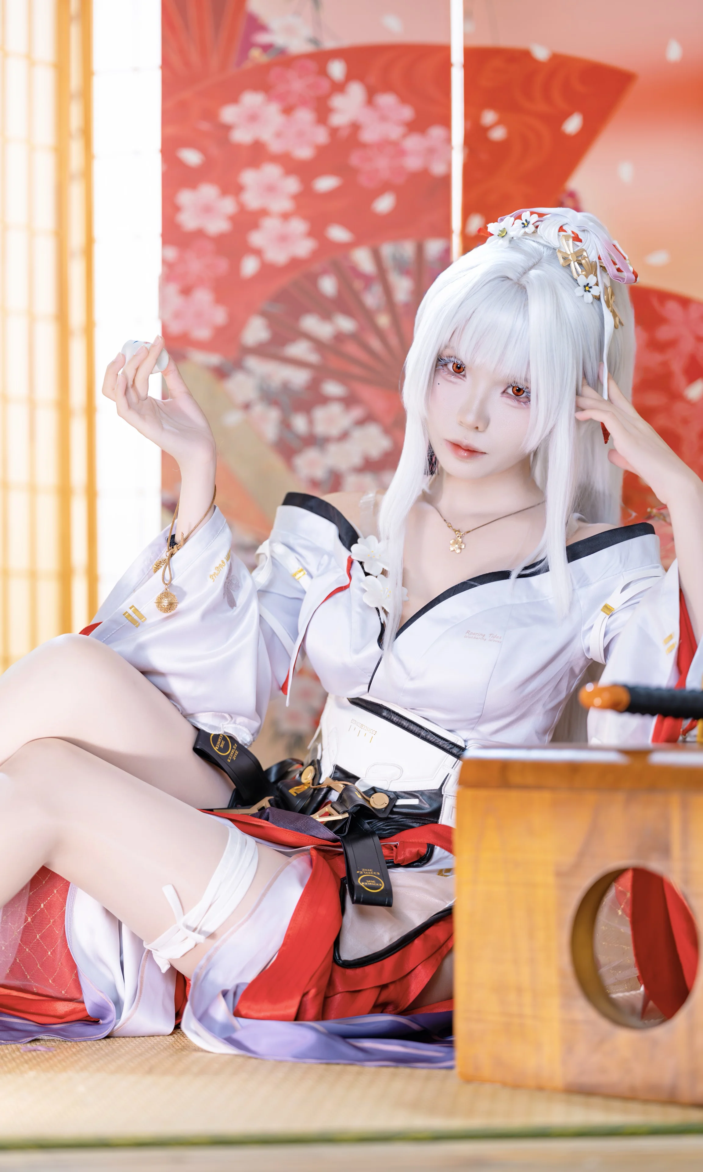 【绯雪cos】鸣潮中的霜雪意境 - 第 2 张