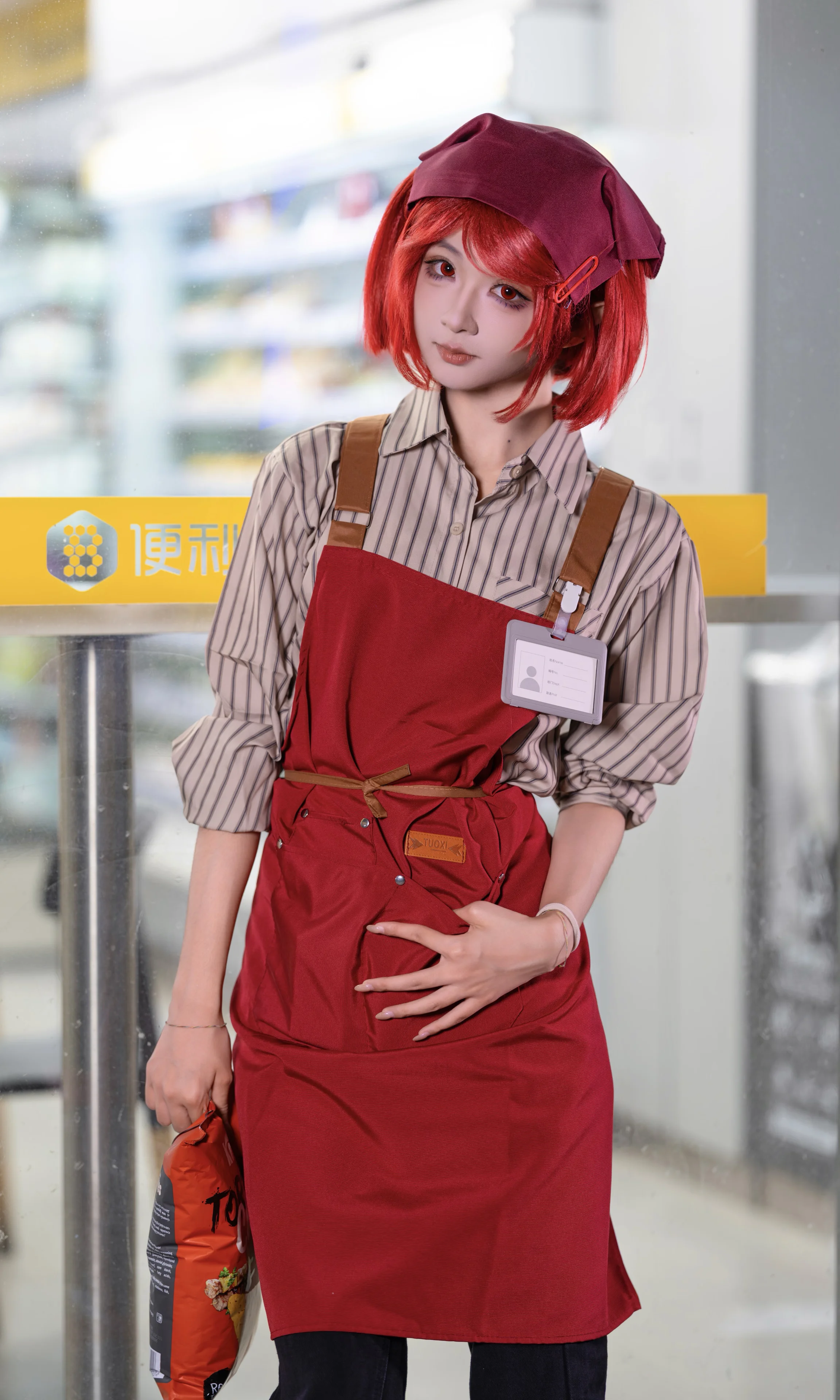 【山田コスプレ】スーパーの裏でヤニ吸うふたり、3つの色調で描き出す異なるエモーション - 2 枚目