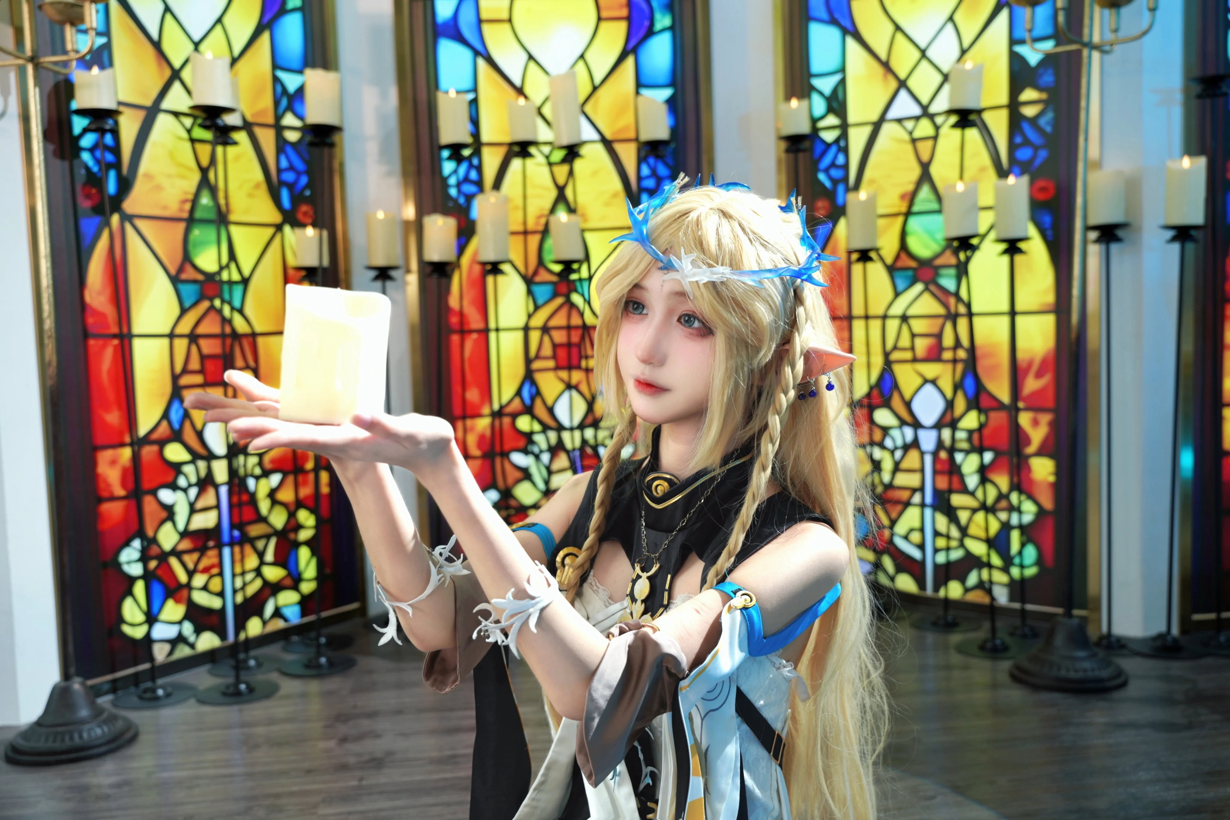 【卡提希婭cos】鳴潮七丘的共鳴之光，聖潔與力量的交匯 - 第 3 張