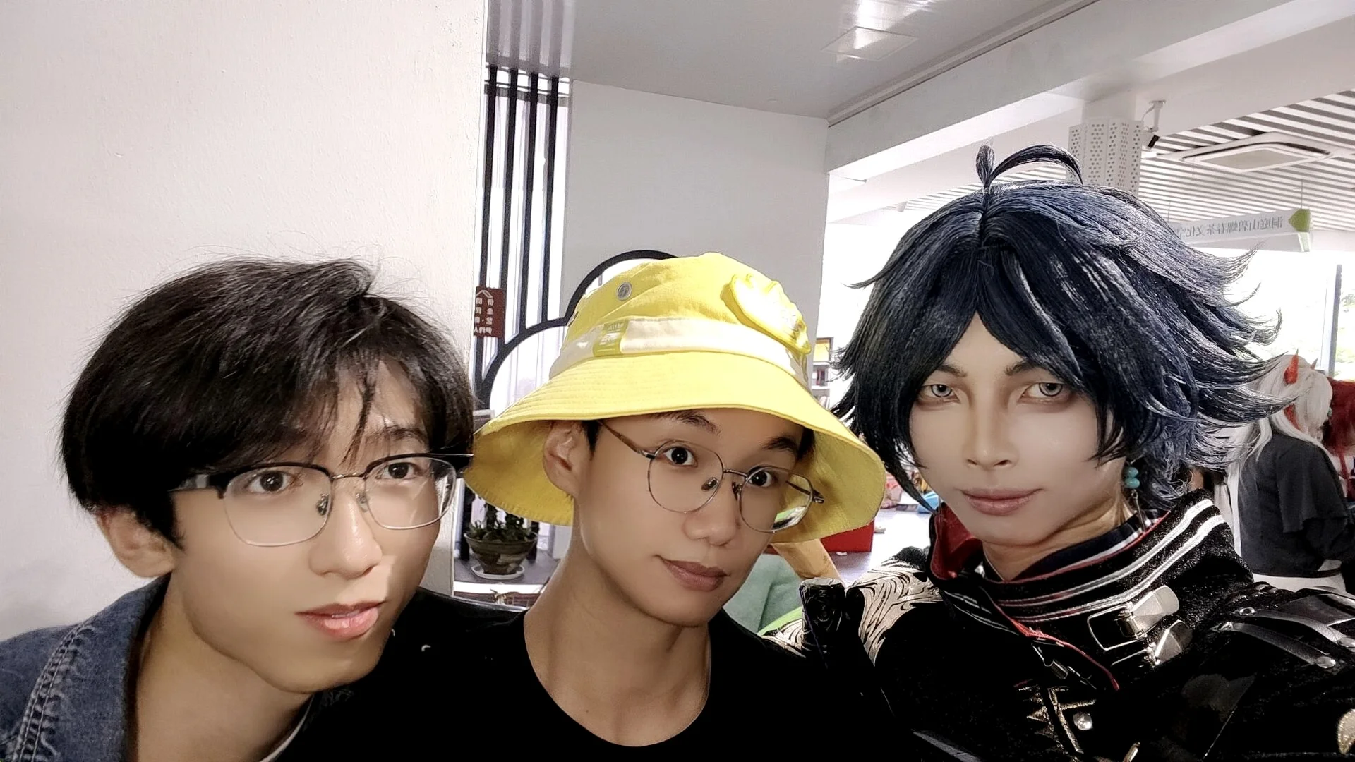 明日方舟only漫展原皮集邮，和朋友们合影的快乐 - 第 3 张
