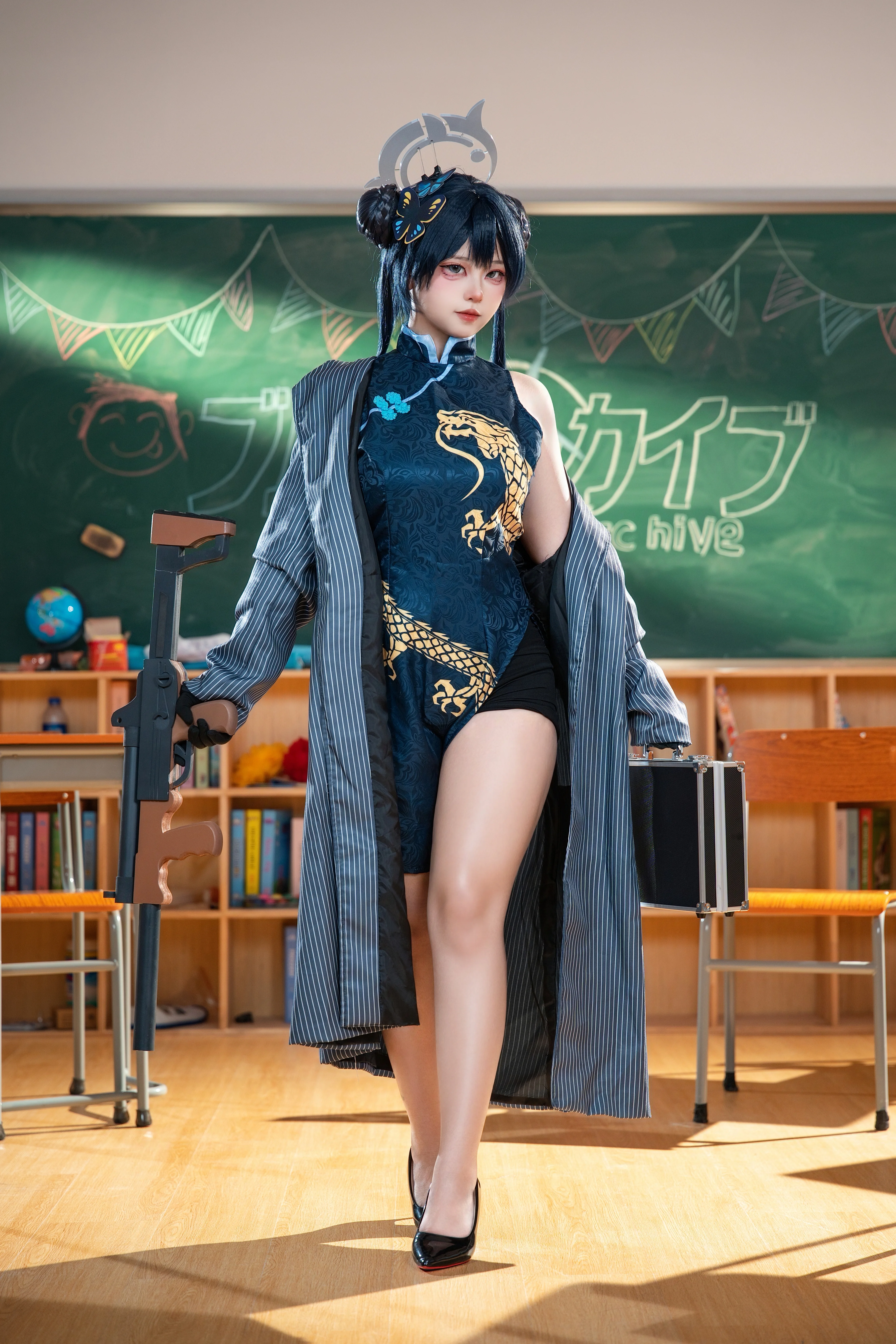 【妃咲cos】蔚蓝档案里的旗袍龙女，教室里的反差感
