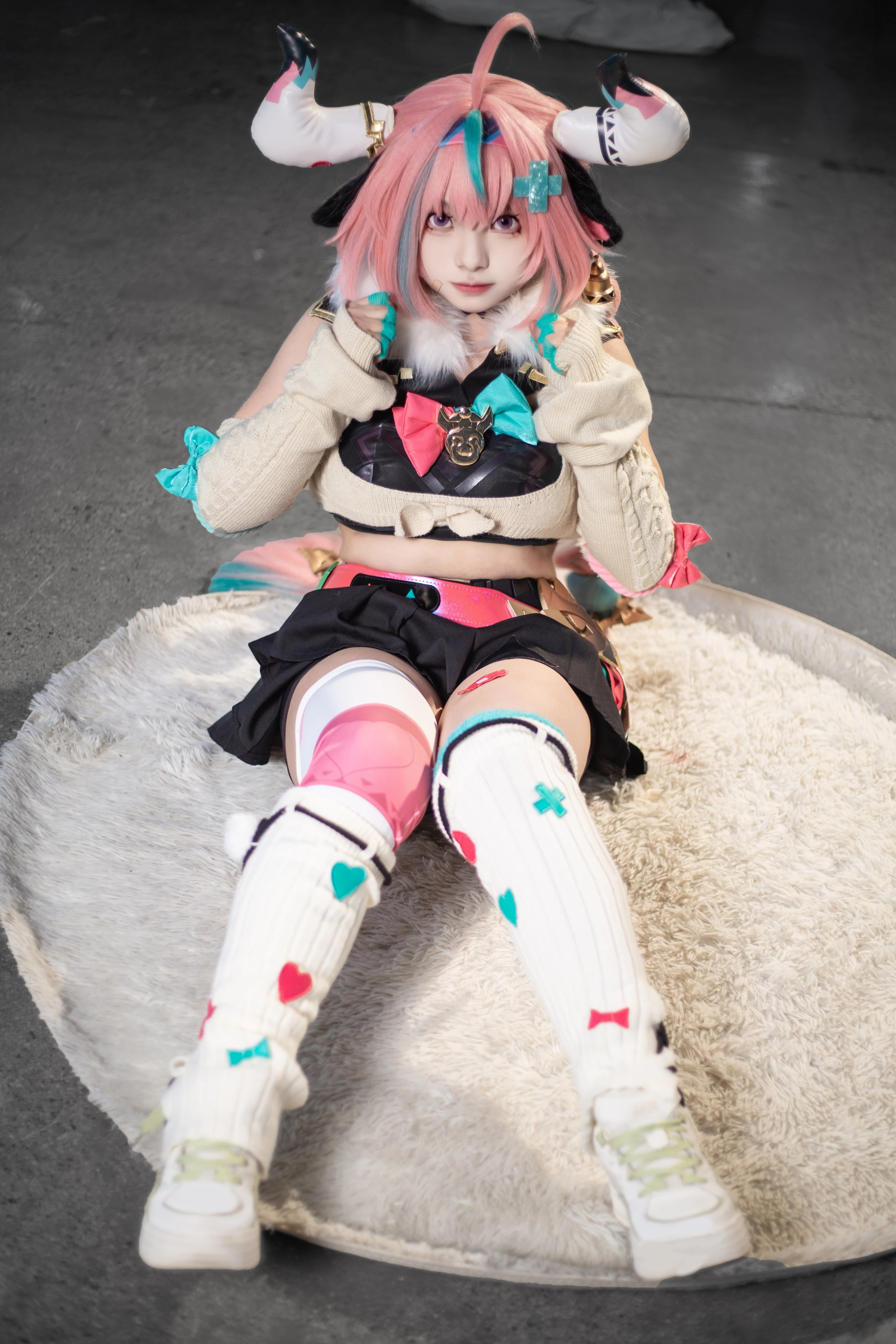 【瓦蕾莎cos】原神，炬照我名，焚灭恶夜 - 第10张