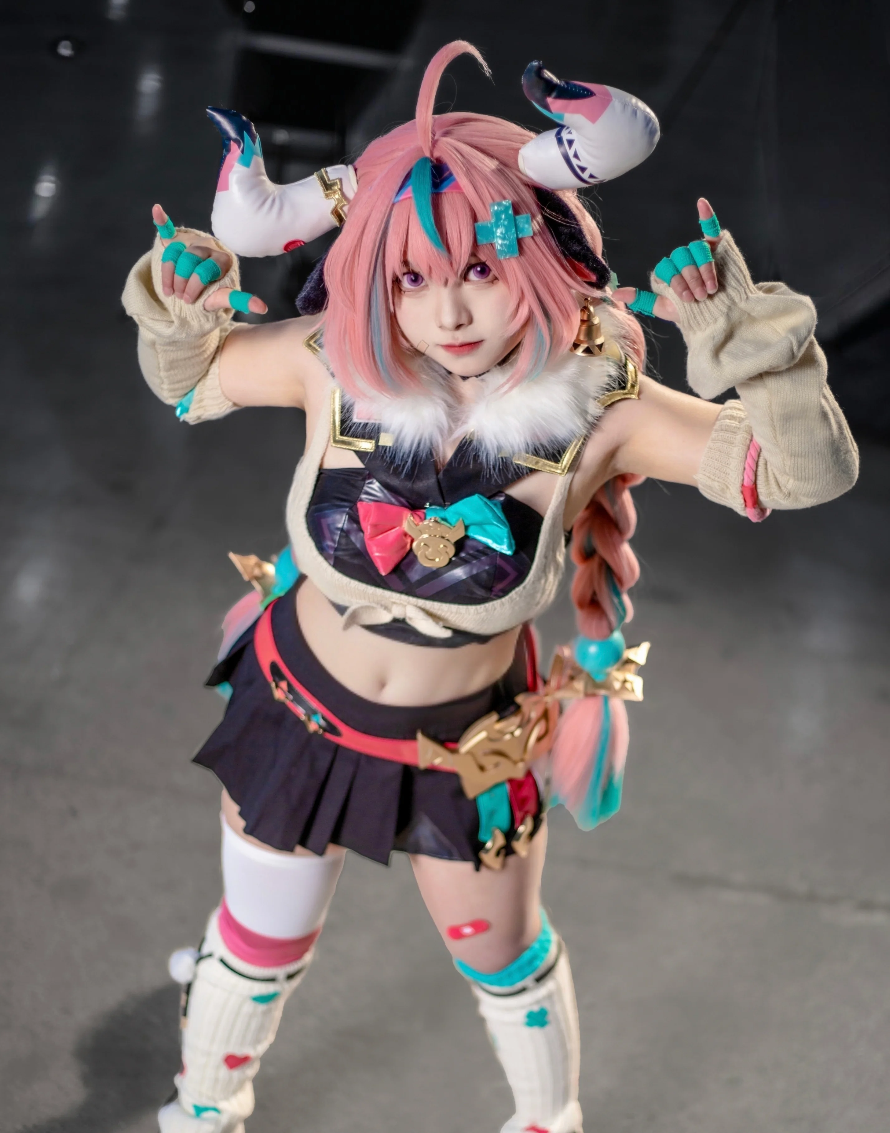 【瓦蕾莎cos】原神，炬照我名，焚灭恶夜 封面