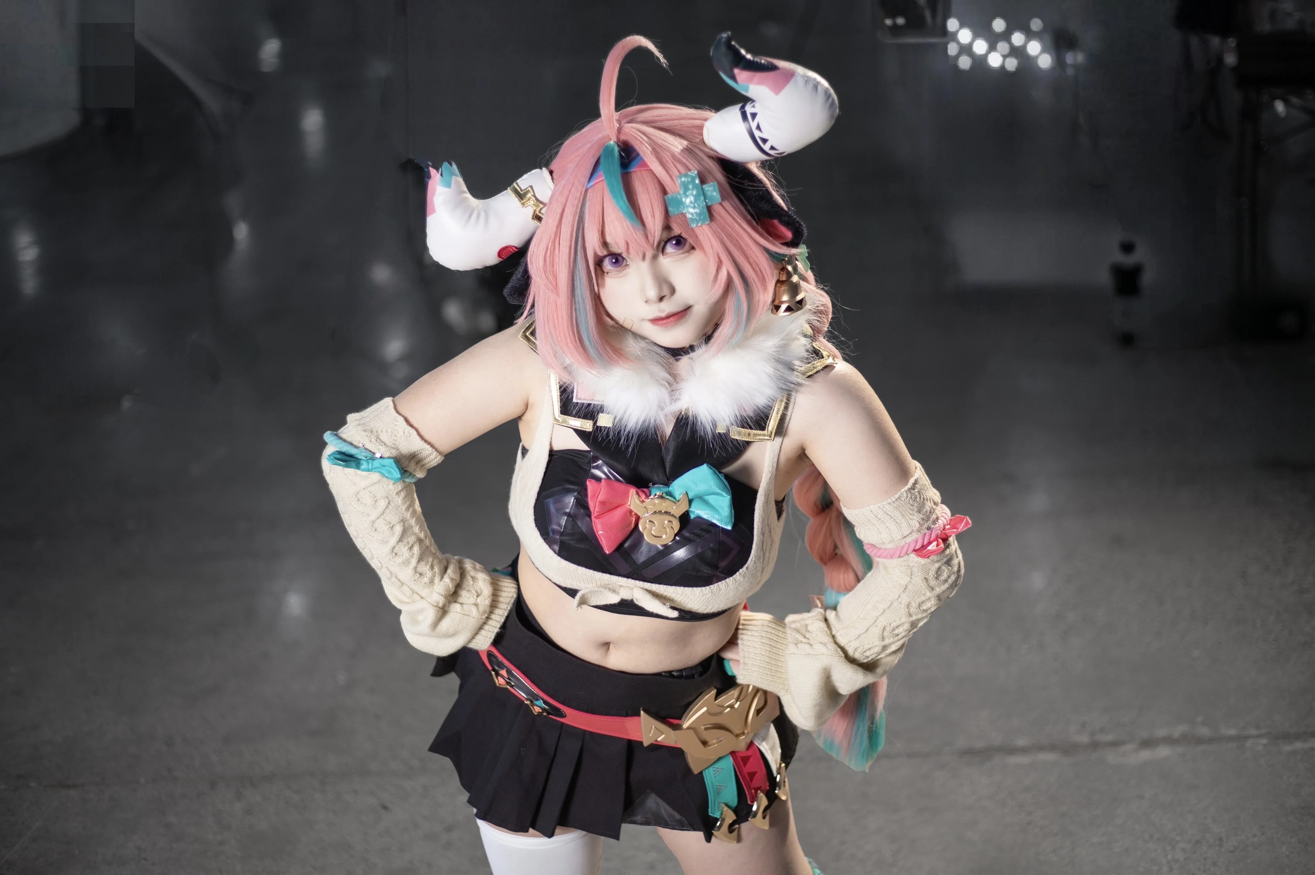 【瓦蕾莎cos】原神，炬照我名，焚灭恶夜 - 第3张