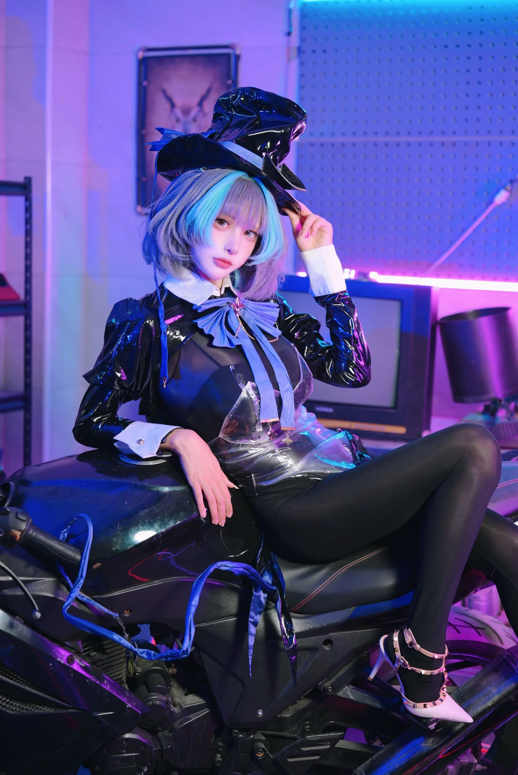 【柴郡cos】碧蓝航线9周年，霓虹灯下的魔女时刻 - 第 3 张