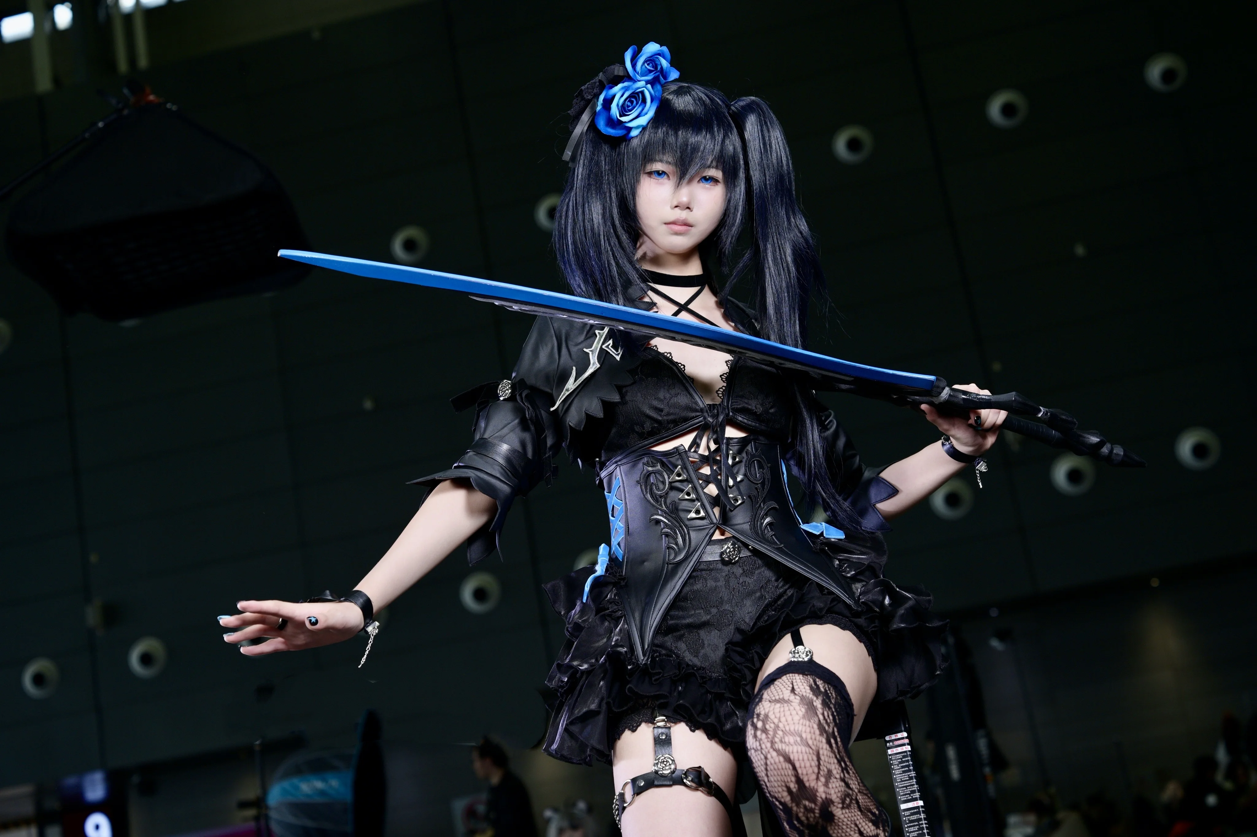 [Black★Rock Shooter cosplay] Blue Streamer in the Dark Night: Recreating the Cool and Dashing Black Rock Shooter - Image 2