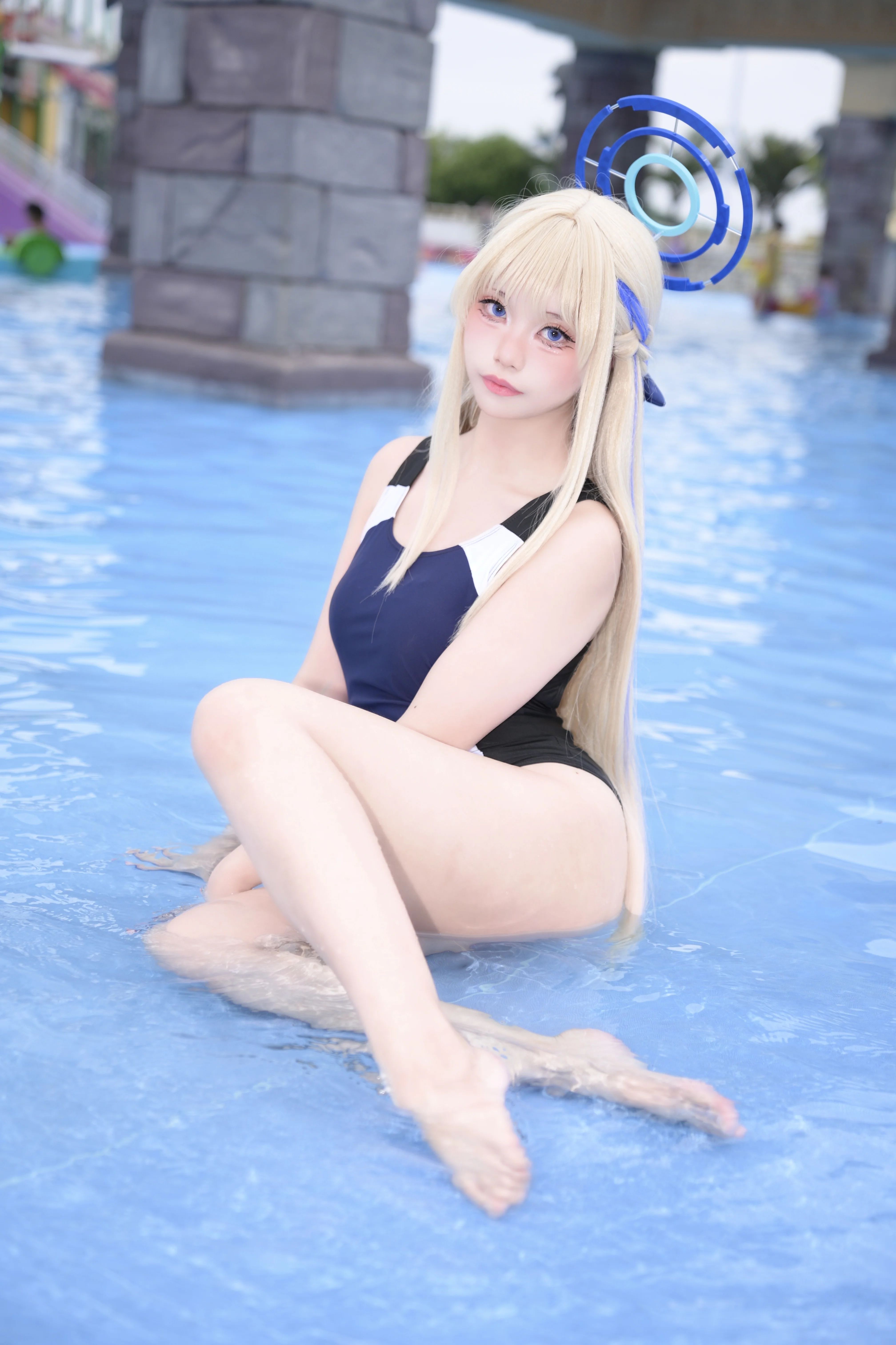 【飛鳥馬トキ コスプレ】ブルーアーカイブ 清夏楽園のプール撮影記録 - 1 枚目
