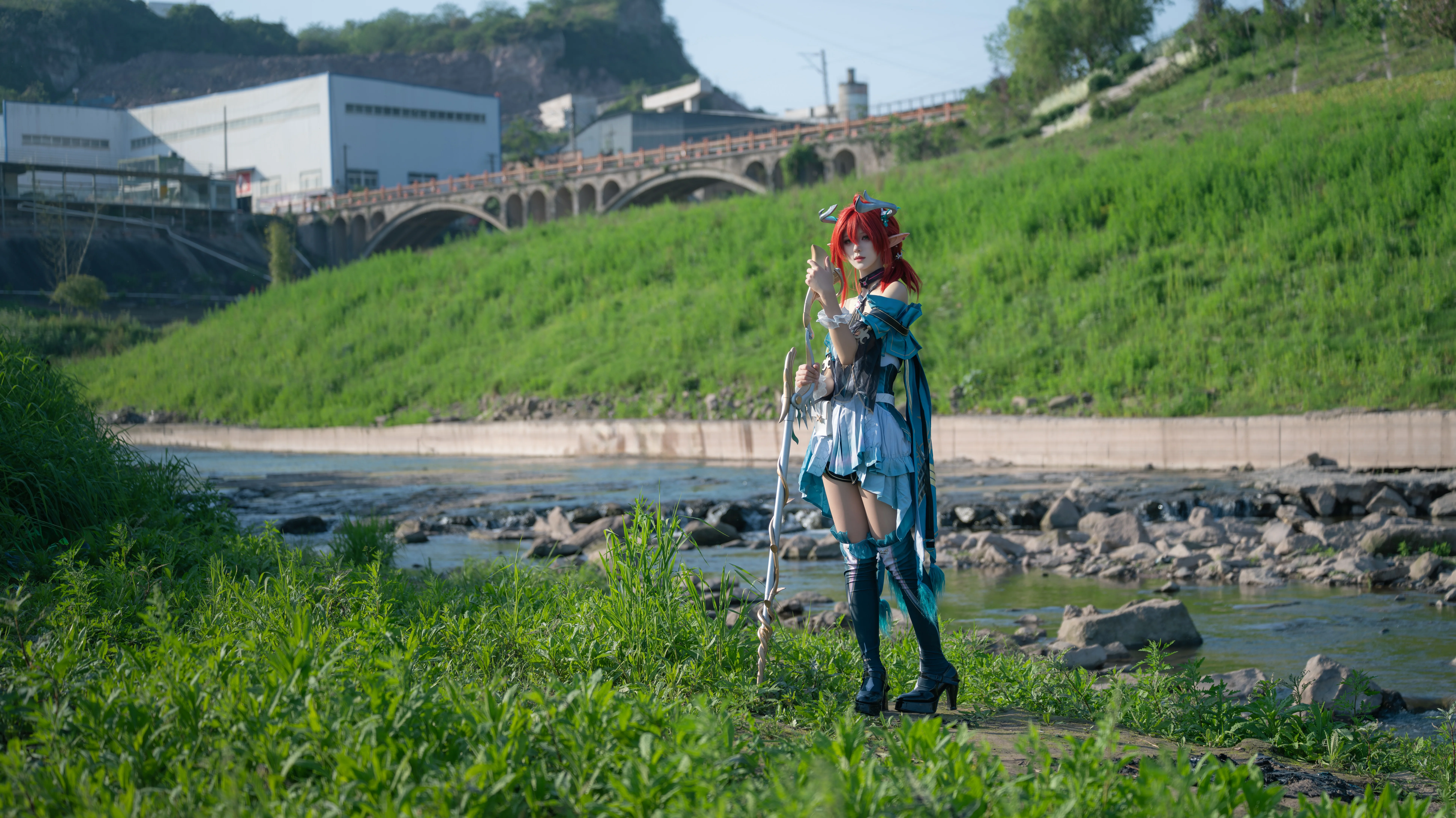 【アリアコスプレ】鳴潮の吟遊詩人、法杖を手に原野の歌を紡ぐ - 4 枚目