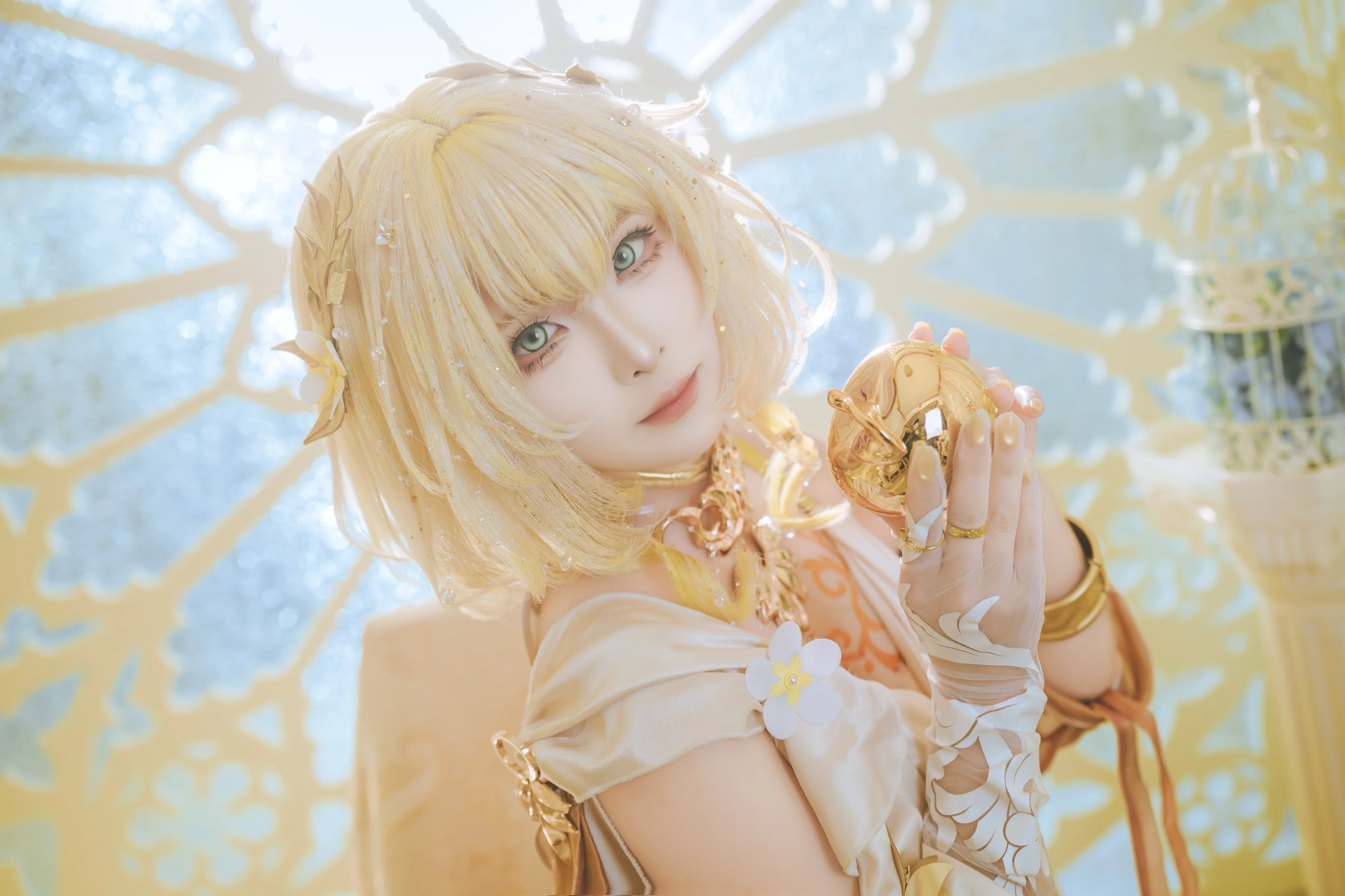 【阿格莱雅cos】崩坏星穹铁道中的黄金织者 - 第2张